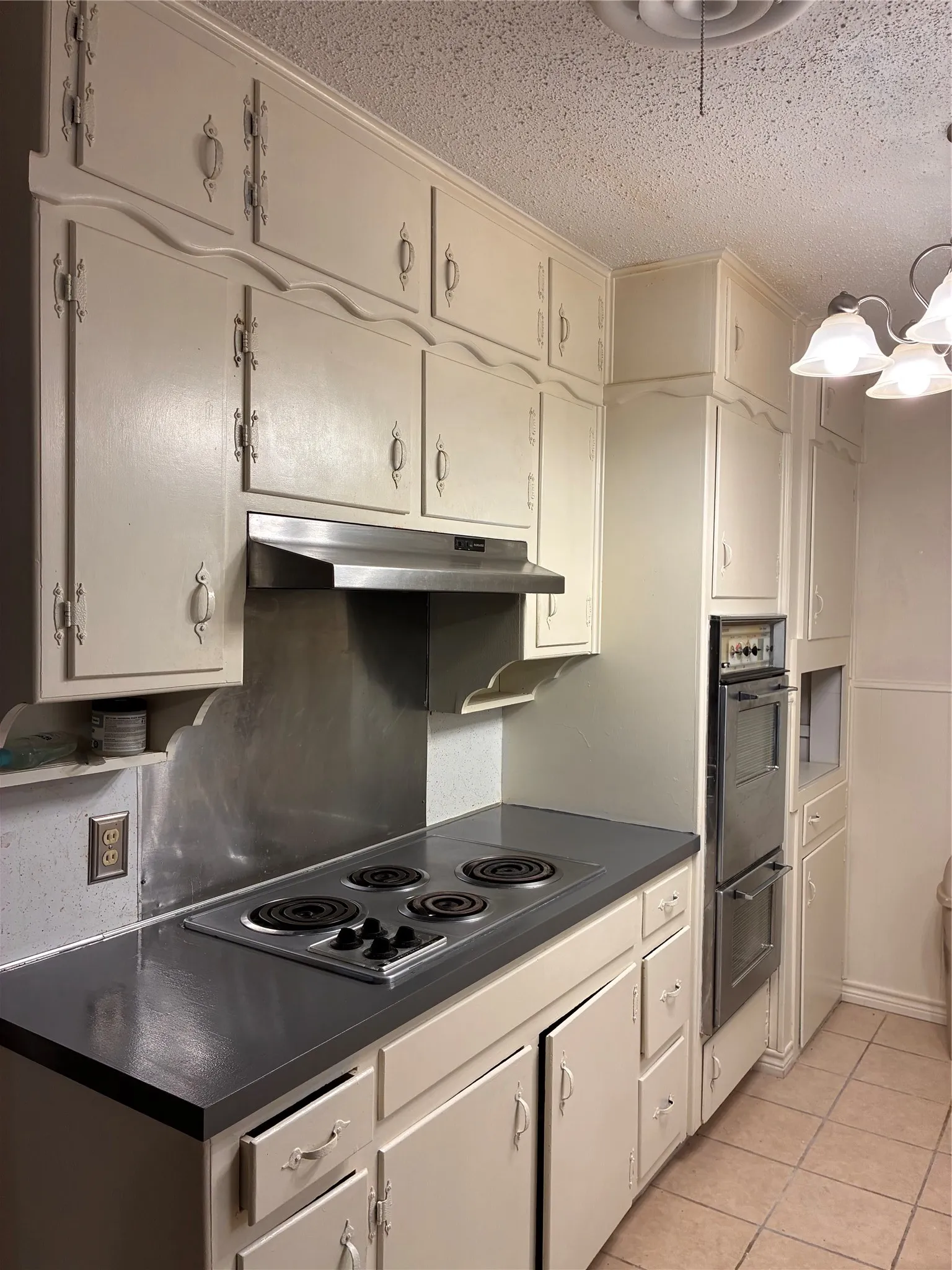 Single Family Residence For Sale in Wise County , 1808 Edgewood Drive, Bridgeport, Texas 76426, 4 Bedroom, 2 Bathroom, Garage spaces, 1,926 Sqft, built in 1968, mls#21284140, Real Estate Agent in Bridgeport, Homes For Sale in Wise county, Homes For Sale in Bridgeport, Realtor in Bridgeport Texas, Real Estate Brokerage Independent Realty Texas, Luminita Cordes Realtor