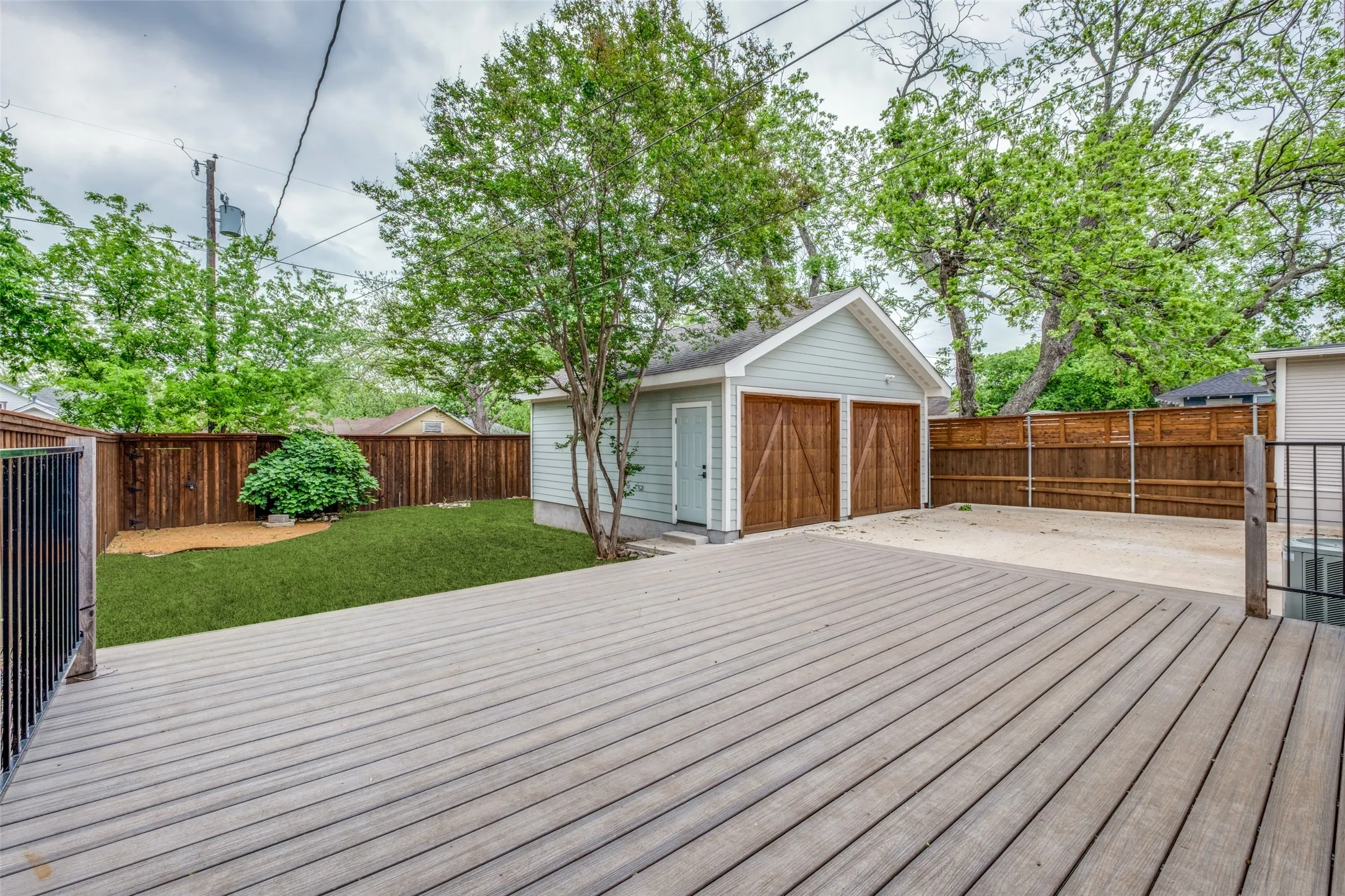 Single Family Residence For Rent in Dallas County , 734 N Montclair Avenue, Dallas, Texas 75208, 3 Bedrooms, 3 Bathrooms, 2 Garage spaces, 1,564 Sqft, built in 1922, Price $4,750, mls#21290587, Real Estate Agent in Dallas, Homes For Rent in Dallas county, Homes For Rent in Dallas, Realtor in Dallas Texas, Real Estate Brokerage Independent Realty Texas, Luminita Cordes Realtor