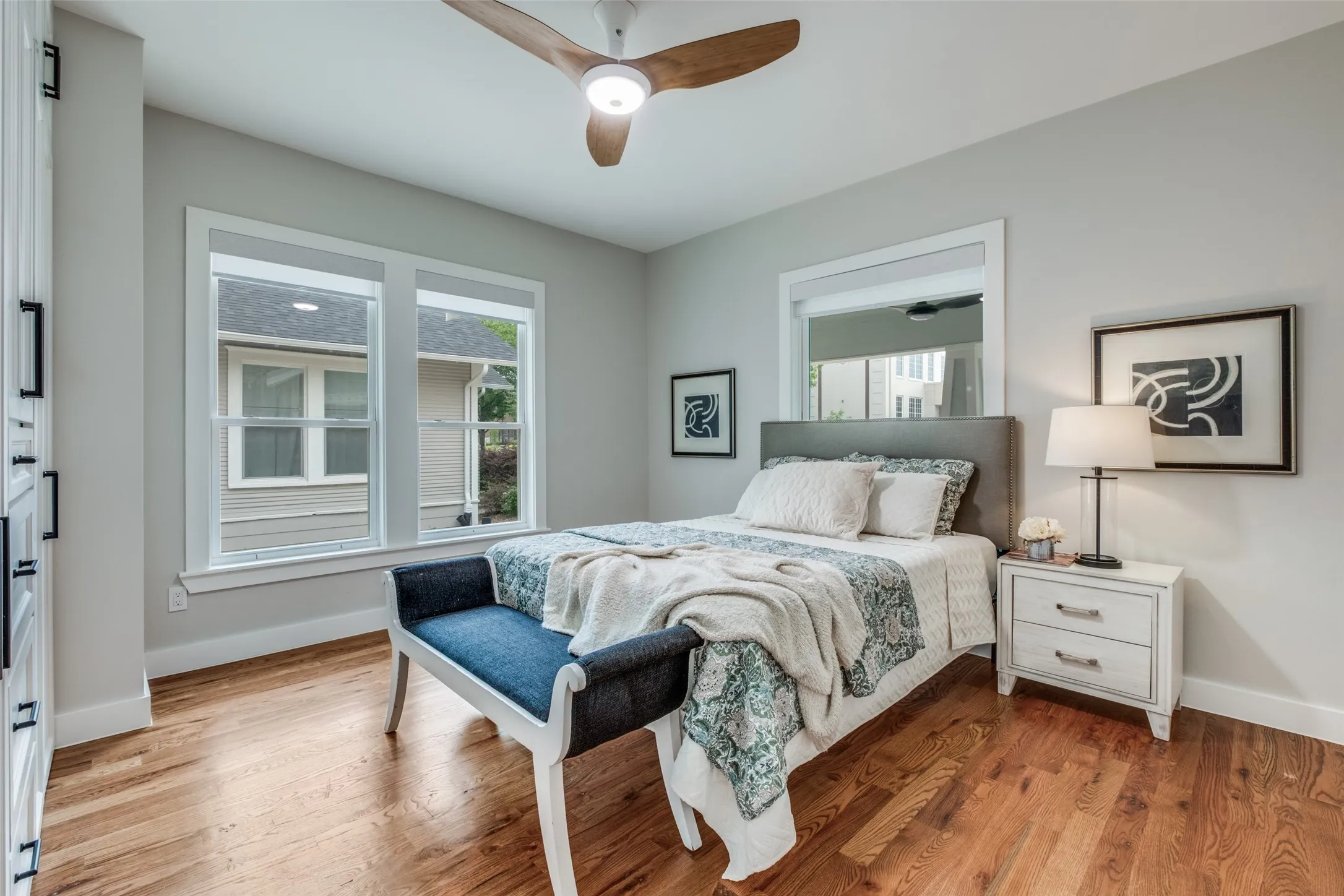 Single Family Residence For Rent in Dallas County , 734 N Montclair Avenue, Dallas, Texas 75208, 3 Bedrooms, 3 Bathrooms, 2 Garage spaces, 1,564 Sqft, built in 1922, Price $4,750, mls#21290587, Real Estate Agent in Dallas, Homes For Rent in Dallas county, Homes For Rent in Dallas, Realtor in Dallas Texas, Real Estate Brokerage Independent Realty Texas, Luminita Cordes Realtor