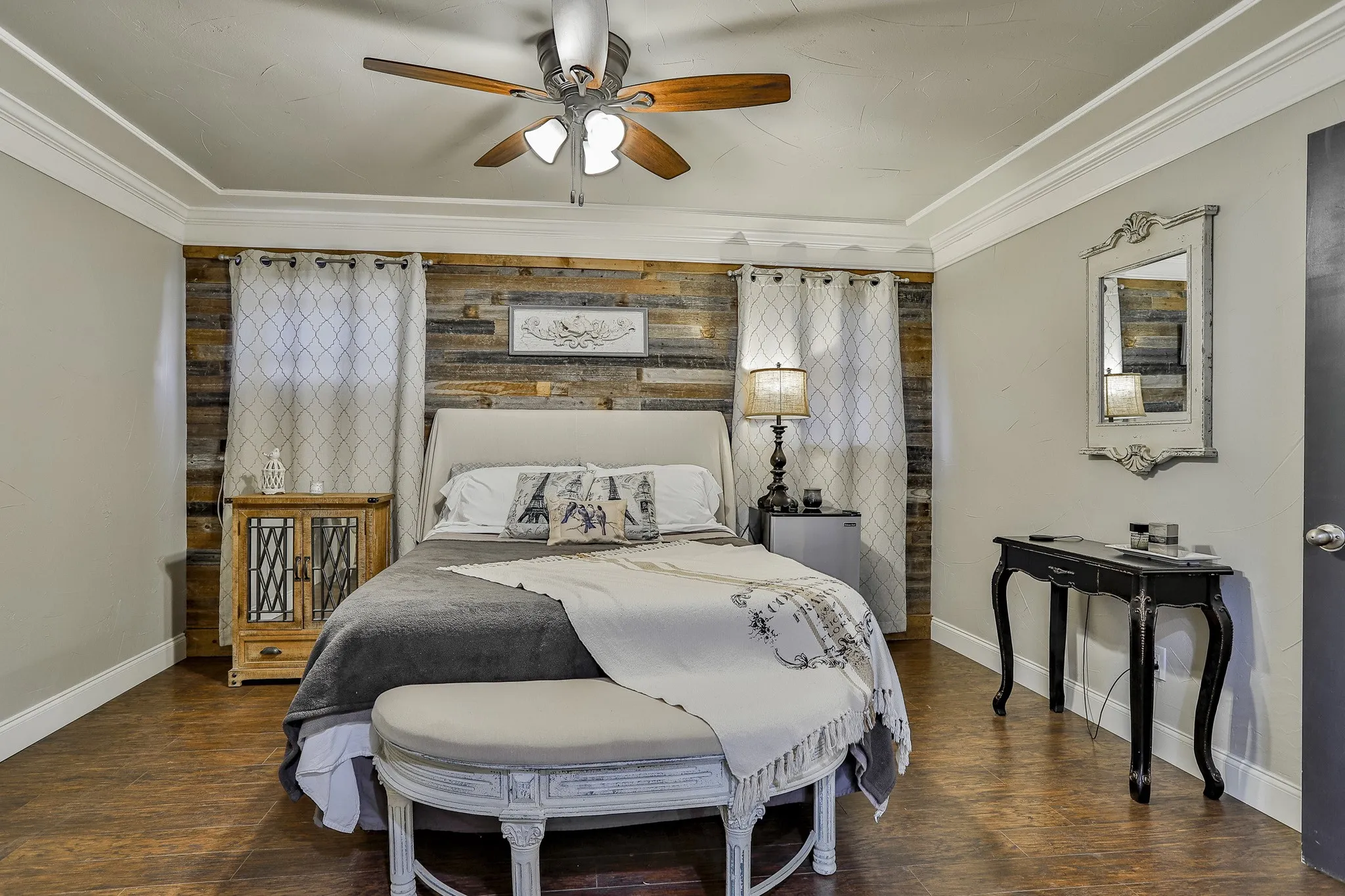Single Family Residence For Sale in Tarrant County , 7217 Green Meadow Drive, North Richland Hills, Texas 76180, 3 Bedroom, 2 Bathroom, 2 Garage spaces, 1,888 Sqft, built in 1964, mls#21290551, Real Estate Agent in North Richland Hills, Homes For Sale in Tarrant county, Homes For Sale in North Richland Hills, Realtor in North Richland Hills Texas, Real Estate Brokerage Independent Realty Texas, Luminita Cordes Realtor