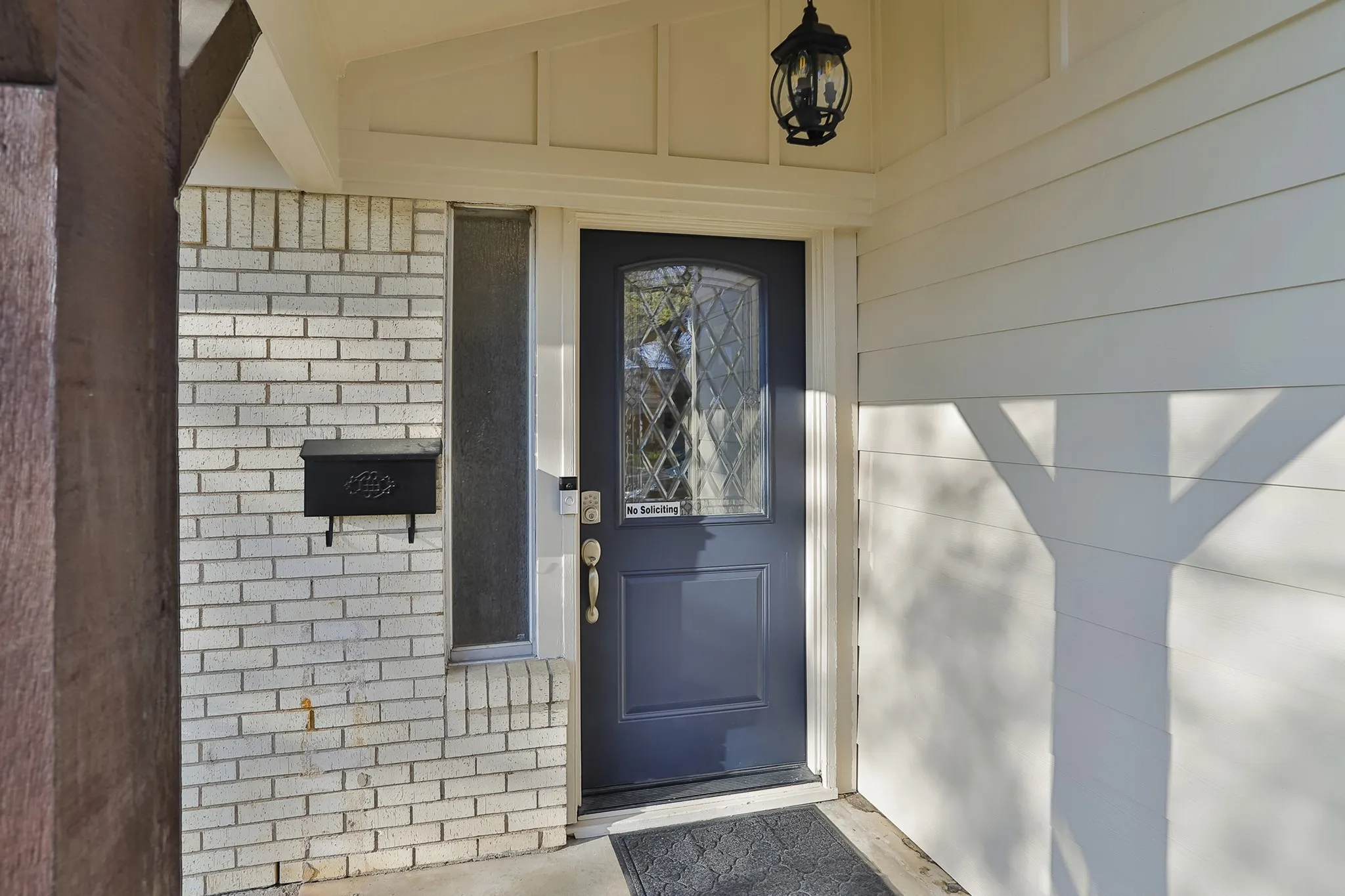 Single Family Residence For Sale in Tarrant County , 7217 Green Meadow Drive, North Richland Hills, Texas 76180, 3 Bedroom, 2 Bathroom, 2 Garage spaces, 1,888 Sqft, built in 1964, mls#21290551, Real Estate Agent in North Richland Hills, Homes For Sale in Tarrant county, Homes For Sale in North Richland Hills, Realtor in North Richland Hills Texas, Real Estate Brokerage Independent Realty Texas, Luminita Cordes Realtor