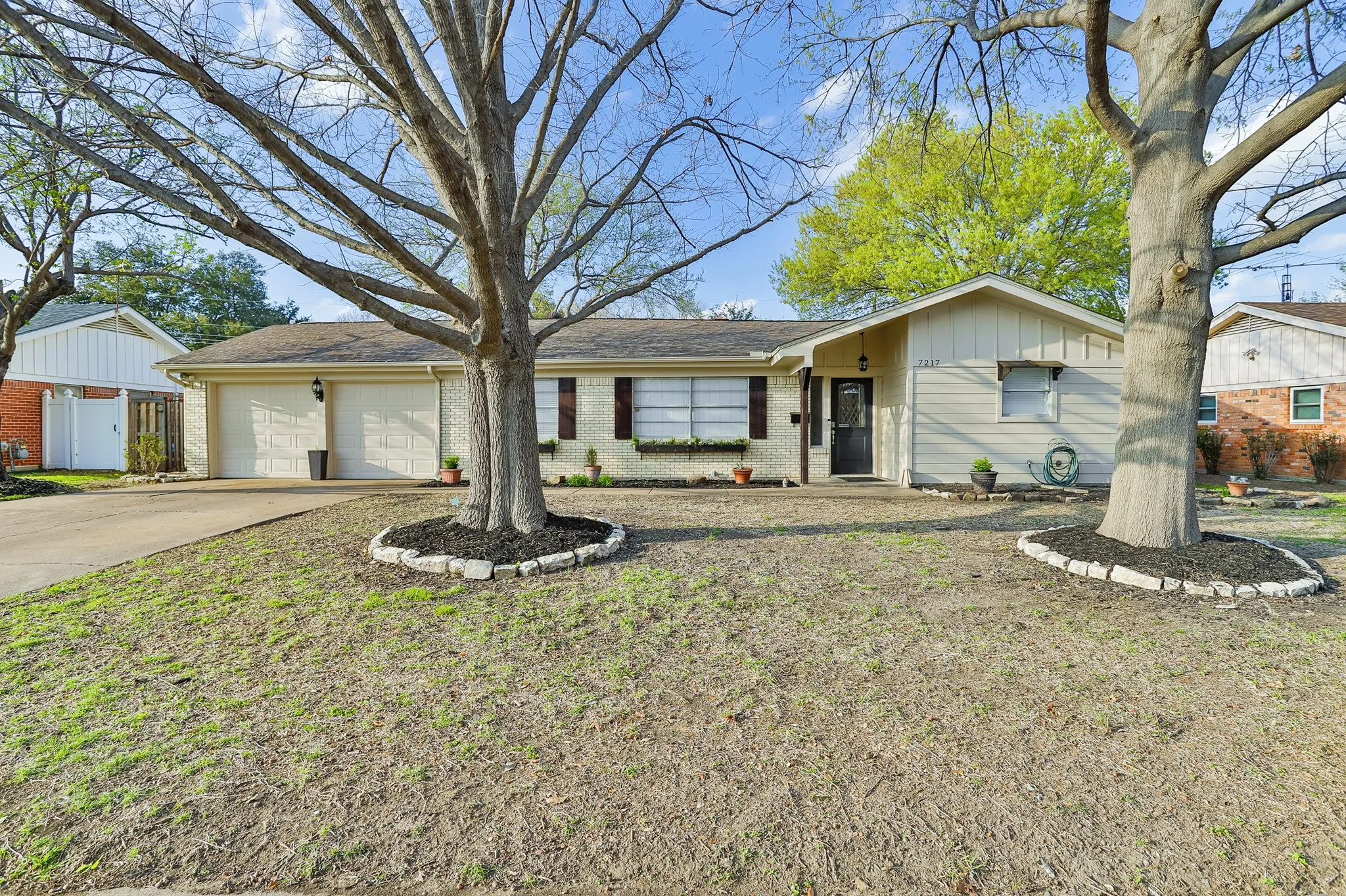 Single Family Residence For Sale in Tarrant County , 7217 Green Meadow Drive, North Richland Hills, Texas 76180, 3 Bedroom, 2 Bathroom, 2 Garage spaces, 1,888 Sqft, built in 1964, mls#21290551, Real Estate Agent in North Richland Hills, Homes For Sale in Tarrant county, Homes For Sale in North Richland Hills, Realtor in North Richland Hills Texas, Real Estate Brokerage Independent Realty Texas, Luminita Cordes Realtor