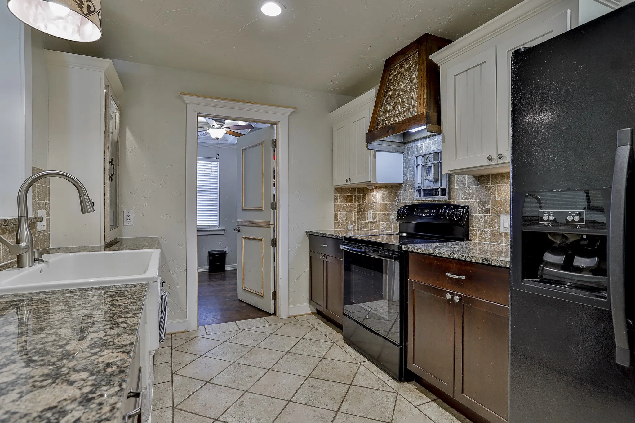 Single Family Residence For Sale in Tarrant County , 7217 Green Meadow Drive, North Richland Hills, Texas 76180, 3 Bedroom, 2 Bathroom, 2 Garage spaces, 1,888 Sqft, built in 1964, mls#21290551, Real Estate Agent in North Richland Hills, Homes For Sale in Tarrant county, Homes For Sale in North Richland Hills, Realtor in North Richland Hills Texas, Real Estate Brokerage Independent Realty Texas, Luminita Cordes Realtor