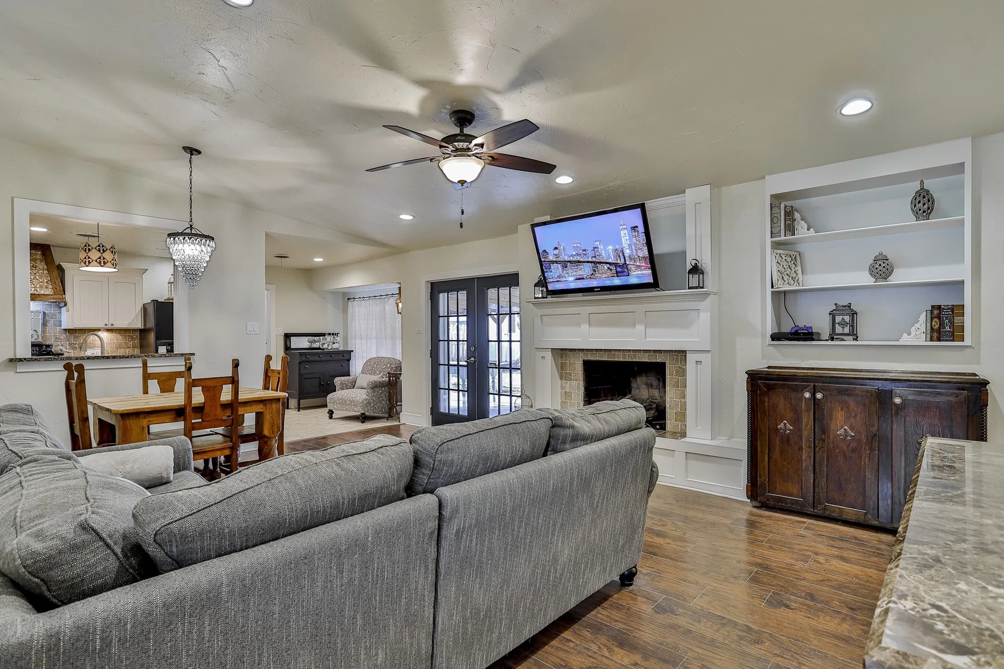 Single Family Residence For Sale in Tarrant County , 7217 Green Meadow Drive, North Richland Hills, Texas 76180, 3 Bedroom, 2 Bathroom, 2 Garage spaces, 1,888 Sqft, built in 1964, mls#21290551, Real Estate Agent in North Richland Hills, Homes For Sale in Tarrant county, Homes For Sale in North Richland Hills, Realtor in North Richland Hills Texas, Real Estate Brokerage Independent Realty Texas, Luminita Cordes Realtor