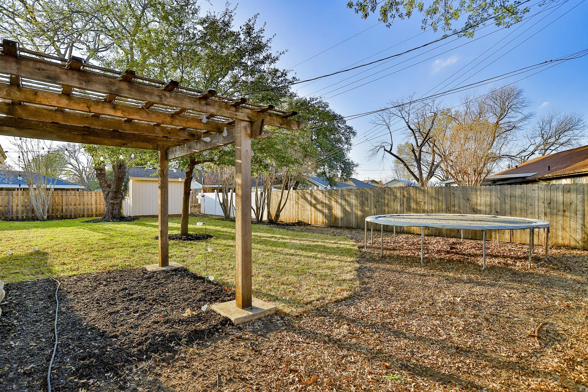 Single Family Residence For Sale in Tarrant County , 7217 Green Meadow Drive, North Richland Hills, Texas 76180, 3 Bedroom, 2 Bathroom, 2 Garage spaces, 1,888 Sqft, built in 1964, mls#21290551, Real Estate Agent in North Richland Hills, Homes For Sale in Tarrant county, Homes For Sale in North Richland Hills, Realtor in North Richland Hills Texas, Real Estate Brokerage Independent Realty Texas, Luminita Cordes Realtor