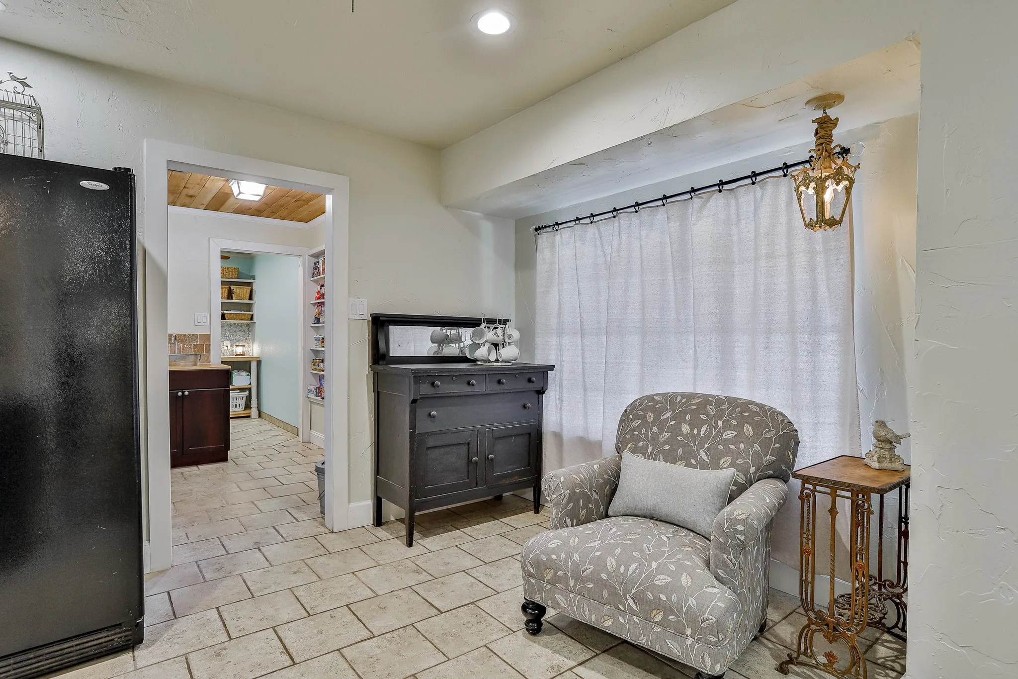 Single Family Residence For Sale in Tarrant County , 7217 Green Meadow Drive, North Richland Hills, Texas 76180, 3 Bedroom, 2 Bathroom, 2 Garage spaces, 1,888 Sqft, built in 1964, mls#21290551, Real Estate Agent in North Richland Hills, Homes For Sale in Tarrant county, Homes For Sale in North Richland Hills, Realtor in North Richland Hills Texas, Real Estate Brokerage Independent Realty Texas, Luminita Cordes Realtor