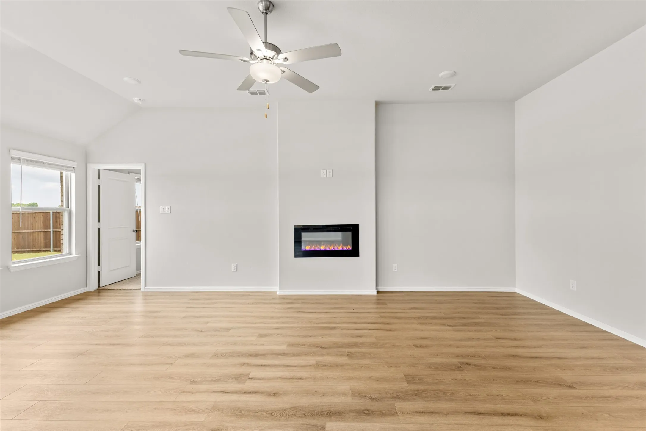 Single Family Residence For Sale in Hunt County , 108 Anson Drive, Royse City, Texas 75189, 4 Bedrooms, 2 Bathrooms, 2 Garage spaces, 2,060 Sqft, built in 2024, Price $362,000, mls#21288946, Real Estate Agent in Royse City, Homes For Sale in Hunt county, Homes For Sale in Royse City, Realtor in Royse City Texas, Real Estate Brokerage Independent Realty Texas, Luminita Cordes Realtor