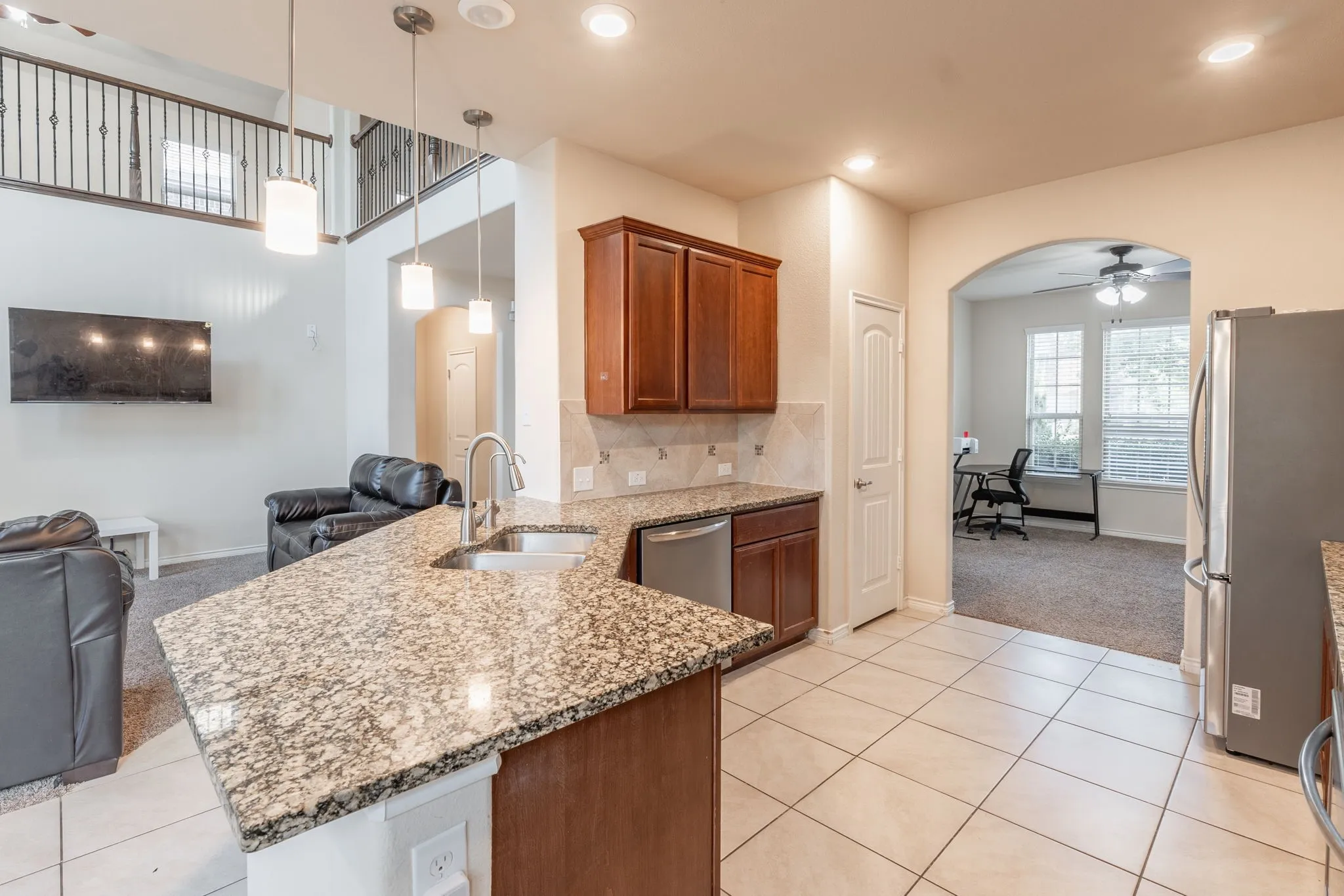 Single Family Residence For Sale in Collin County , 10024 Kemah Place, Mc Kinney, Texas 75071, 4 Bedroom, 3 Bathroom, 2 Garage spaces, 2,477 Sqft, built in 2017, mls#21290197, Real Estate Agent in Mc Kinney, Homes For Sale in Collin county, Homes For Sale in Mc Kinney, Realtor in Mc Kinney Texas, Real Estate Brokerage Independent Realty Texas, Luminita Cordes Realtor