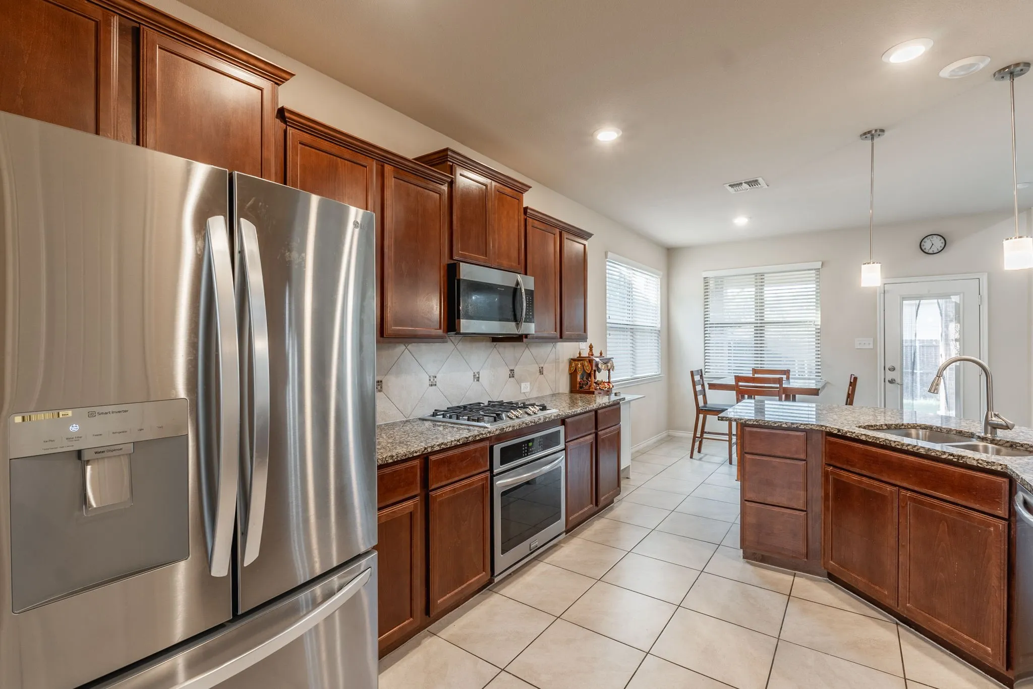 Single Family Residence For Sale in Collin County , 10024 Kemah Place, Mc Kinney, Texas 75071, 4 Bedroom, 3 Bathroom, 2 Garage spaces, 2,477 Sqft, built in 2017, mls#21290197, Real Estate Agent in Mc Kinney, Homes For Sale in Collin county, Homes For Sale in Mc Kinney, Realtor in Mc Kinney Texas, Real Estate Brokerage Independent Realty Texas, Luminita Cordes Realtor