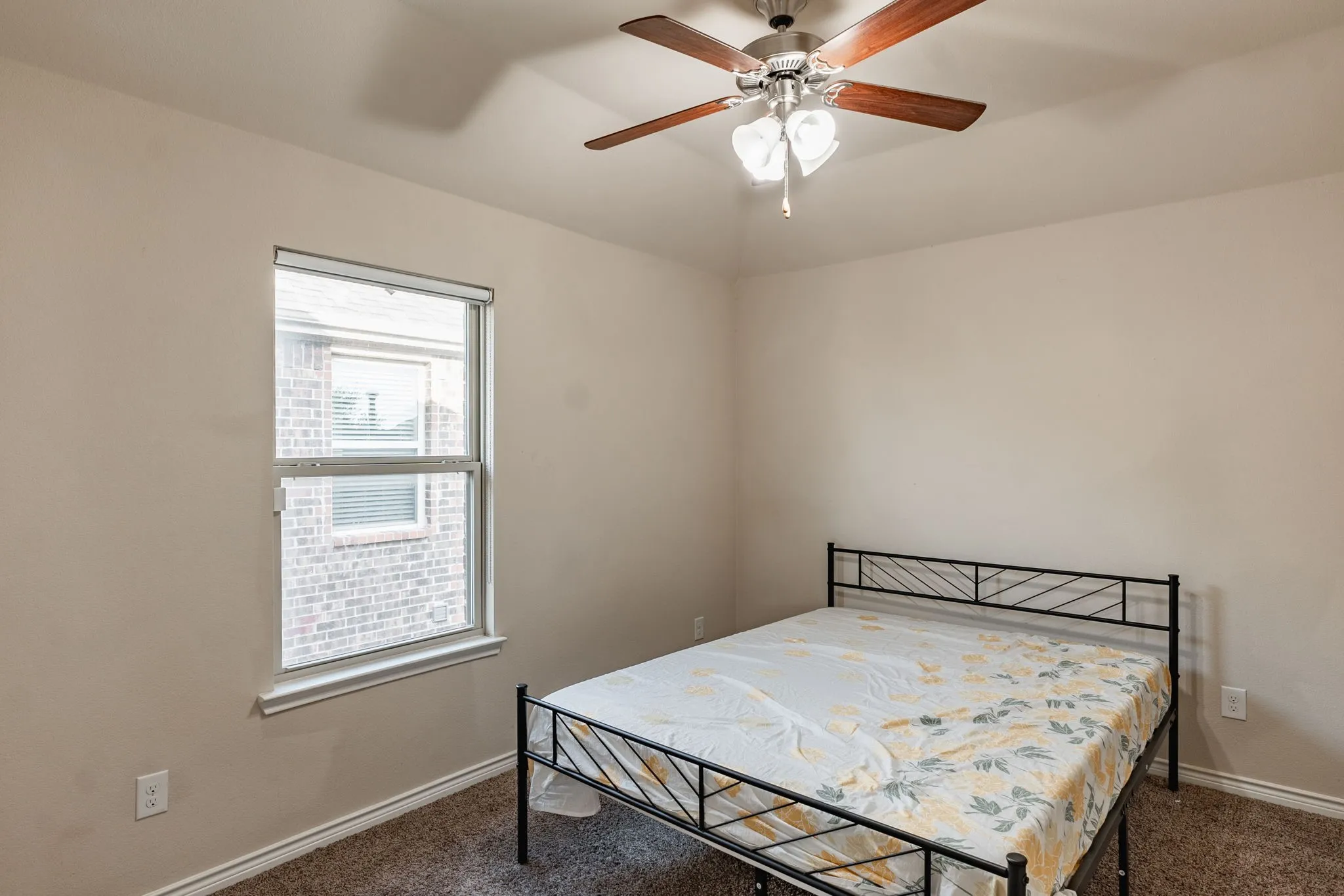 Single Family Residence For Sale in Collin County , 10024 Kemah Place, Mc Kinney, Texas 75071, 4 Bedroom, 3 Bathroom, 2 Garage spaces, 2,477 Sqft, built in 2017, mls#21290197, Real Estate Agent in Mc Kinney, Homes For Sale in Collin county, Homes For Sale in Mc Kinney, Realtor in Mc Kinney Texas, Real Estate Brokerage Independent Realty Texas, Luminita Cordes Realtor