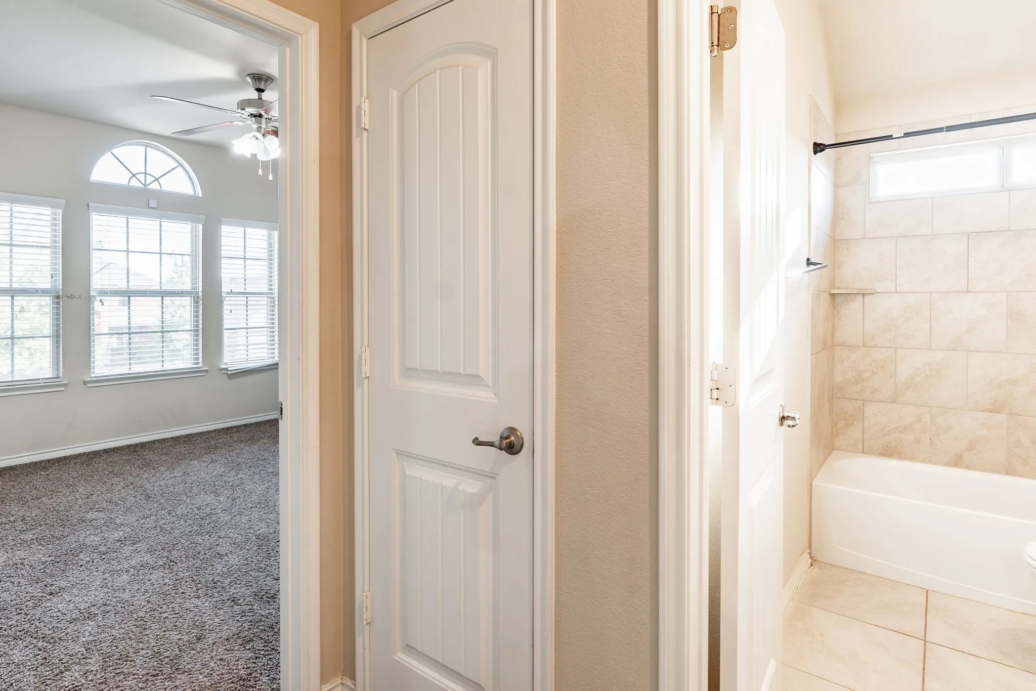 Single Family Residence For Sale in Collin County , 10024 Kemah Place, Mc Kinney, Texas 75071, 4 Bedroom, 3 Bathroom, 2 Garage spaces, 2,477 Sqft, built in 2017, mls#21290197, Real Estate Agent in Mc Kinney, Homes For Sale in Collin county, Homes For Sale in Mc Kinney, Realtor in Mc Kinney Texas, Real Estate Brokerage Independent Realty Texas, Luminita Cordes Realtor