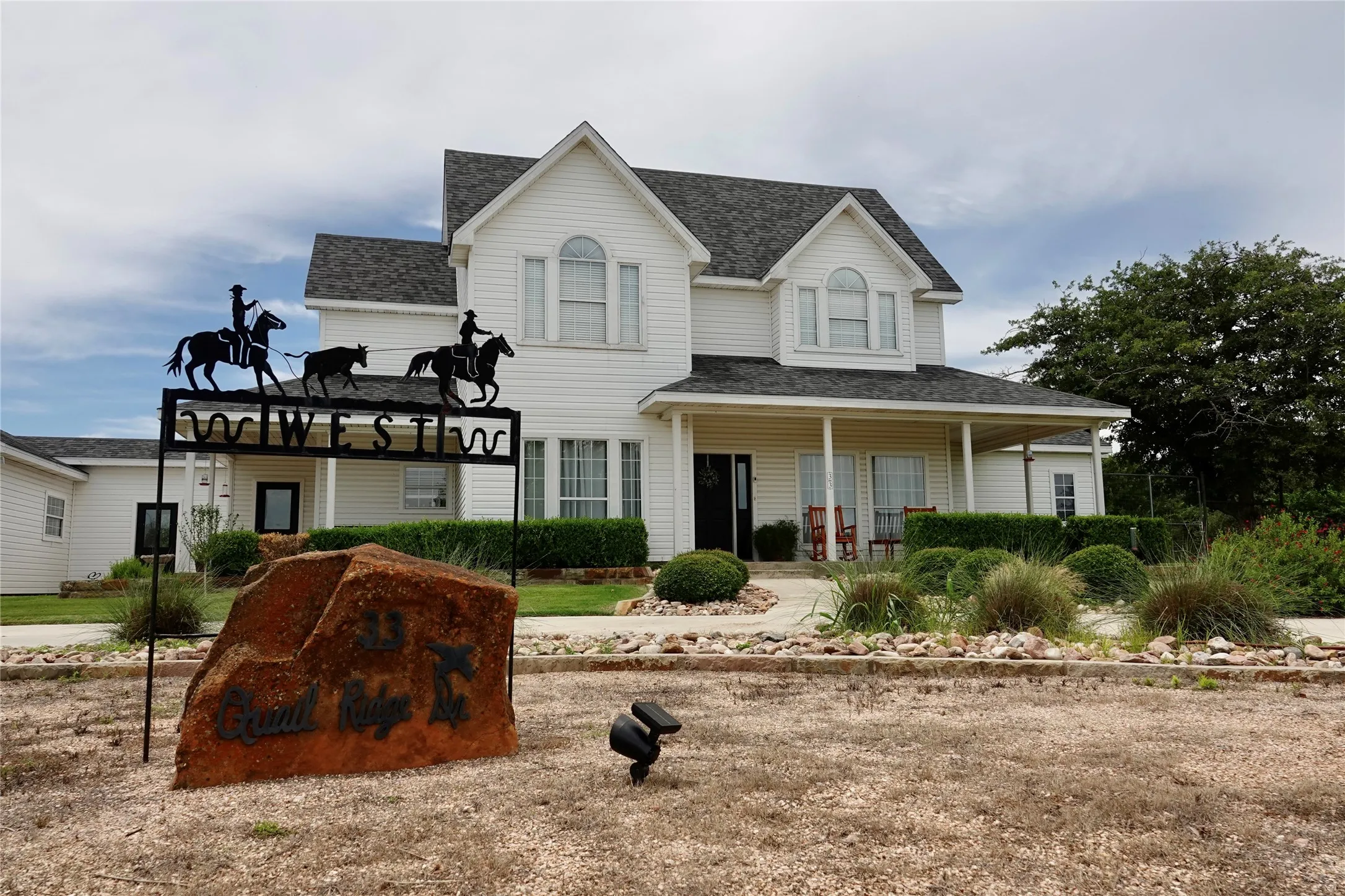 Single Family Residence For Sale in Mills County , 33 Quail Ridge, Goldthwaite, Texas 76844, 4 Bedroom, 3 Bathroom, 2 Garage spaces, 3,085 Sqft, built in 2000, Price $674,900, mls#21290595, Real Estate Agent in Goldthwaite, Homes For Sale in Mills county, Homes For Sale in Goldthwaite, Realtor in Goldthwaite Texas, Real Estate Brokerage Independent Realty Texas, Luminita Cordes Realtor