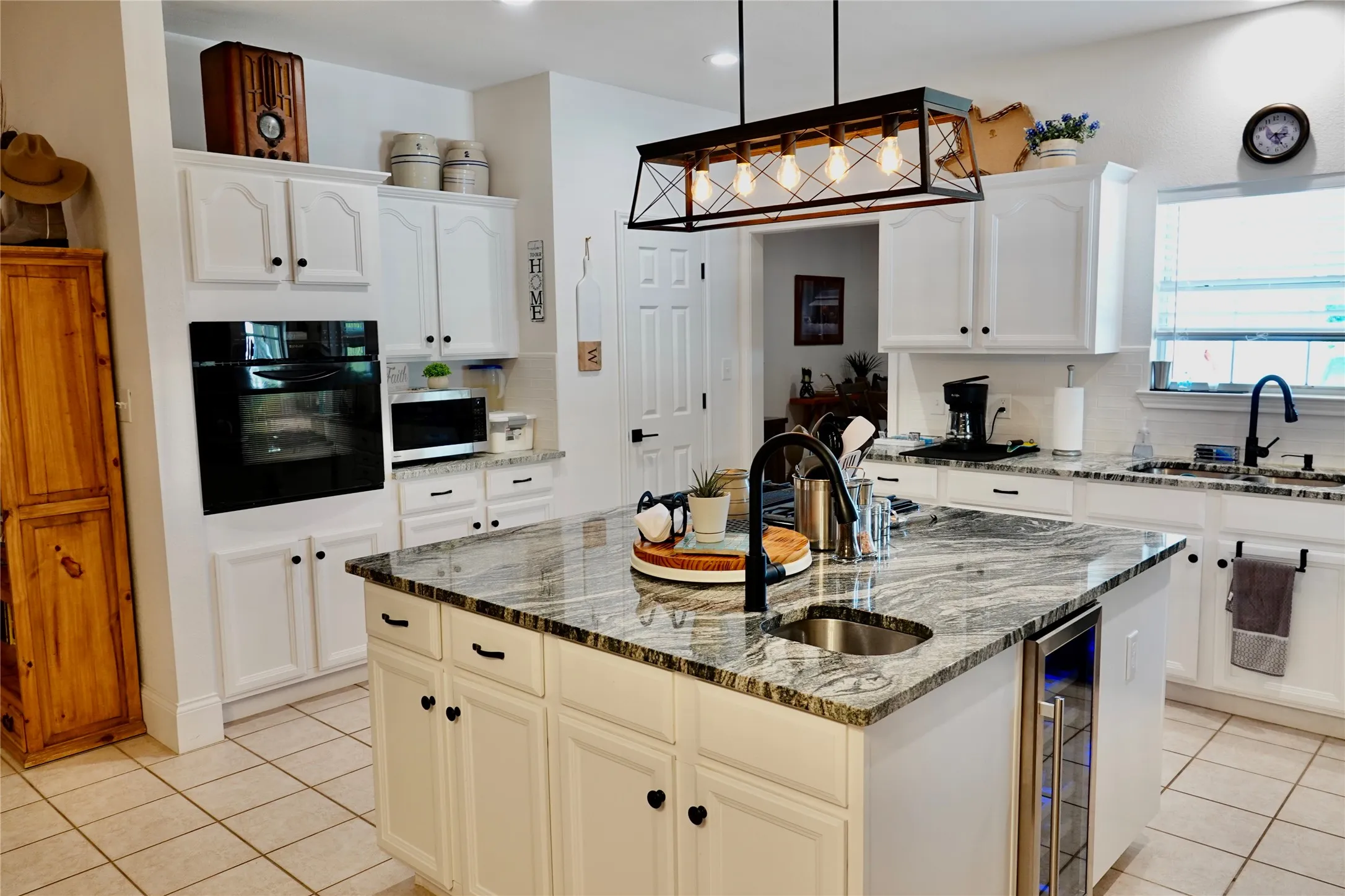 Single Family Residence For Sale in Mills County , 33 Quail Ridge, Goldthwaite, Texas 76844, 4 Bedroom, 3 Bathroom, 2 Garage spaces, 3,085 Sqft, built in 2000, Price $674,900, mls#21290595, Real Estate Agent in Goldthwaite, Homes For Sale in Mills county, Homes For Sale in Goldthwaite, Realtor in Goldthwaite Texas, Real Estate Brokerage Independent Realty Texas, Luminita Cordes Realtor