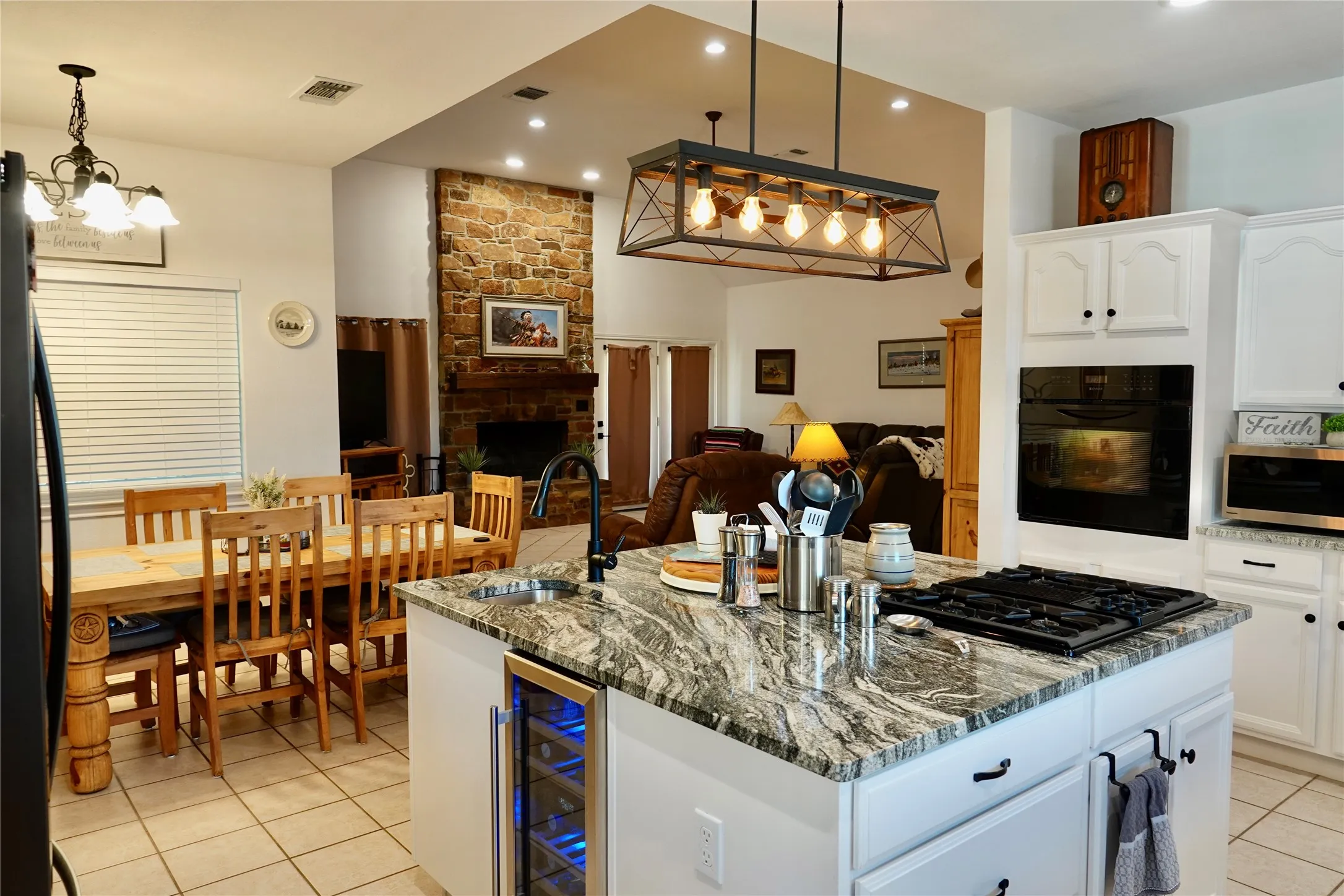 Single Family Residence For Sale in Mills County , 33 Quail Ridge, Goldthwaite, Texas 76844, 4 Bedroom, 3 Bathroom, 2 Garage spaces, 3,085 Sqft, built in 2000, Price $674,900, mls#21290595, Real Estate Agent in Goldthwaite, Homes For Sale in Mills county, Homes For Sale in Goldthwaite, Realtor in Goldthwaite Texas, Real Estate Brokerage Independent Realty Texas, Luminita Cordes Realtor
