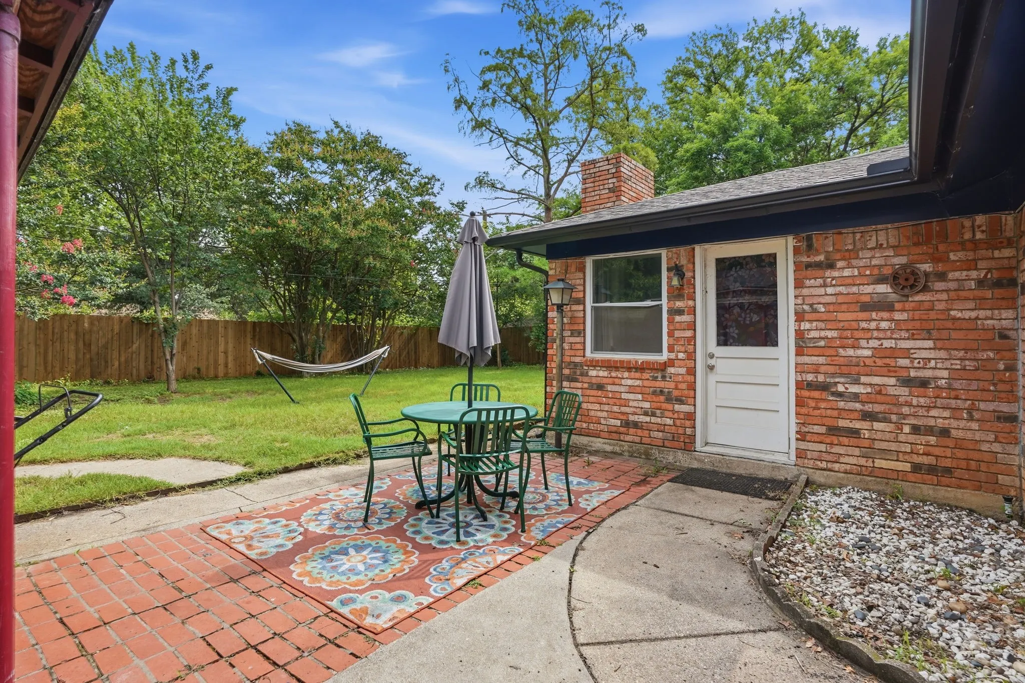 Single Family Residence For Sale in Tarrant County , 6801 Yolanda Drive, Fort Worth, Texas 76112, 3 Bedroom, 2 Bathroom, 2 Garage spaces, 1,753 Sqft, built in 1966, mls#21290612, Real Estate Agent in Fort Worth, Homes For Sale in Tarrant county, Homes For Sale in Fort Worth, Realtor in Fort Worth Texas, Real Estate Brokerage Independent Realty Texas, Luminita Cordes Realtor