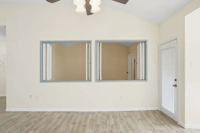 Condominium For Rent in Dallas County , 9254 Forest Lane 616, Dallas, Texas 75243, 1 Bedroom, 1 Bathroom, Garage spaces, 748 Sqft, built in 1982, mls#21290625, Real Estate Agent in Dallas, Homes For Rent in Dallas county, Homes For Rent in Dallas, Realtor in Dallas Texas, Real Estate Brokerage Independent Realty Texas, Luminita Cordes Realtor