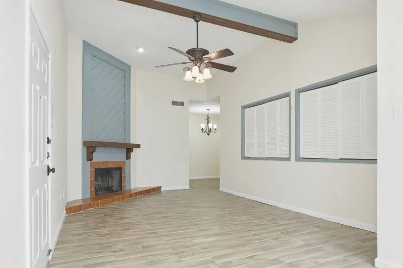 Condominium For Rent in Dallas County , 9254 Forest Lane 616, Dallas, Texas 75243, 1 Bedroom, 1 Bathroom, Garage spaces, 748 Sqft, built in 1982, mls#21290625, Real Estate Agent in Dallas, Homes For Rent in Dallas county, Homes For Rent in Dallas, Realtor in Dallas Texas, Real Estate Brokerage Independent Realty Texas, Luminita Cordes Realtor