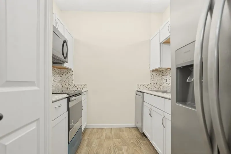 Condominium For Rent in Dallas County , 9254 Forest Lane 616, Dallas, Texas 75243, 1 Bedroom, 1 Bathroom, Garage spaces, 748 Sqft, built in 1982, mls#21290625, Real Estate Agent in Dallas, Homes For Rent in Dallas county, Homes For Rent in Dallas, Realtor in Dallas Texas, Real Estate Brokerage Independent Realty Texas, Luminita Cordes Realtor