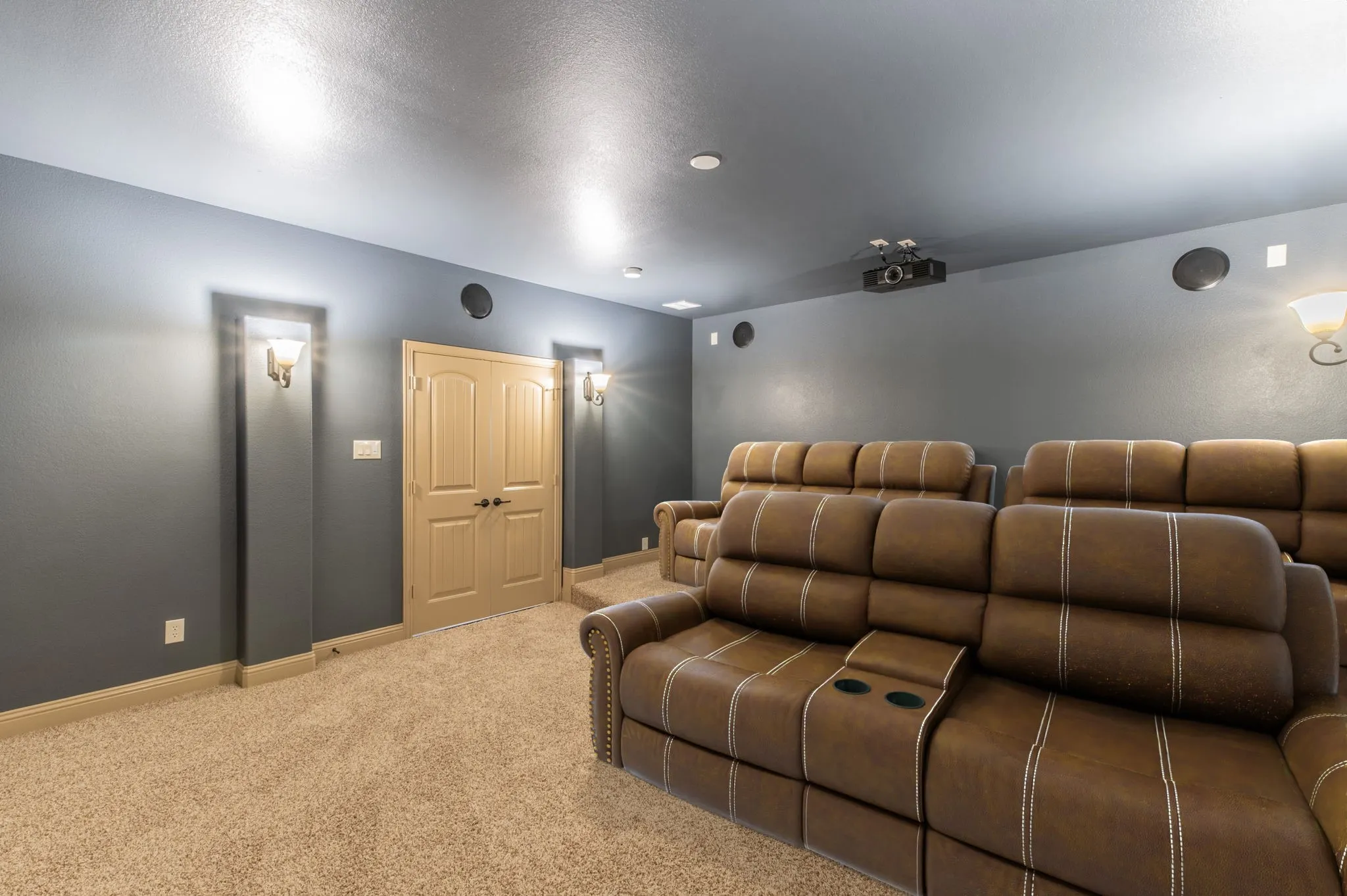Single Family Residence For Rent in Denton County , 7565 Rawlins Lane, Frisco, Texas 75036, 5 Bedroom, 5 Bathroom, 3 Garage spaces, 4,801 Sqft, built in 2010, mls#21290628, Real Estate Agent in Frisco, Homes For Rent in Denton county, Homes For Rent in Frisco, Realtor in Frisco Texas, Real Estate Brokerage Independent Realty Texas, Luminita Cordes Realtor