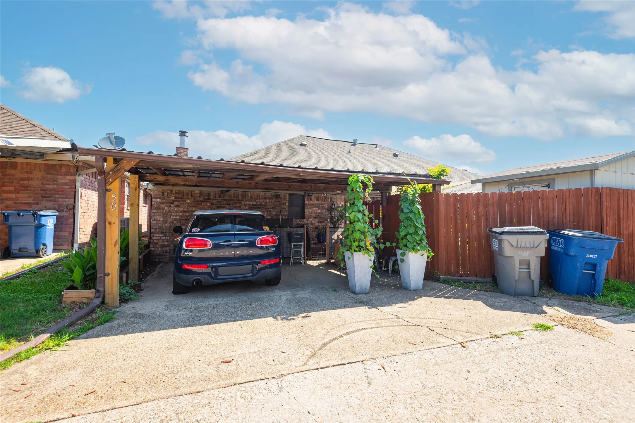 Single Family Residence For Sale in Collin County , 504 506 Cedar Elm Lane, Allen, Texas 75002, 4 Bedroom, 4 Bathroom, Garage spaces, 2,521 Sqft, built in 1978, mls#21290622, Real Estate Agent in Allen, Homes For Sale in Collin county, Homes For Sale in Allen, Realtor in Allen Texas, Real Estate Brokerage Independent Realty Texas, Luminita Cordes Realtor