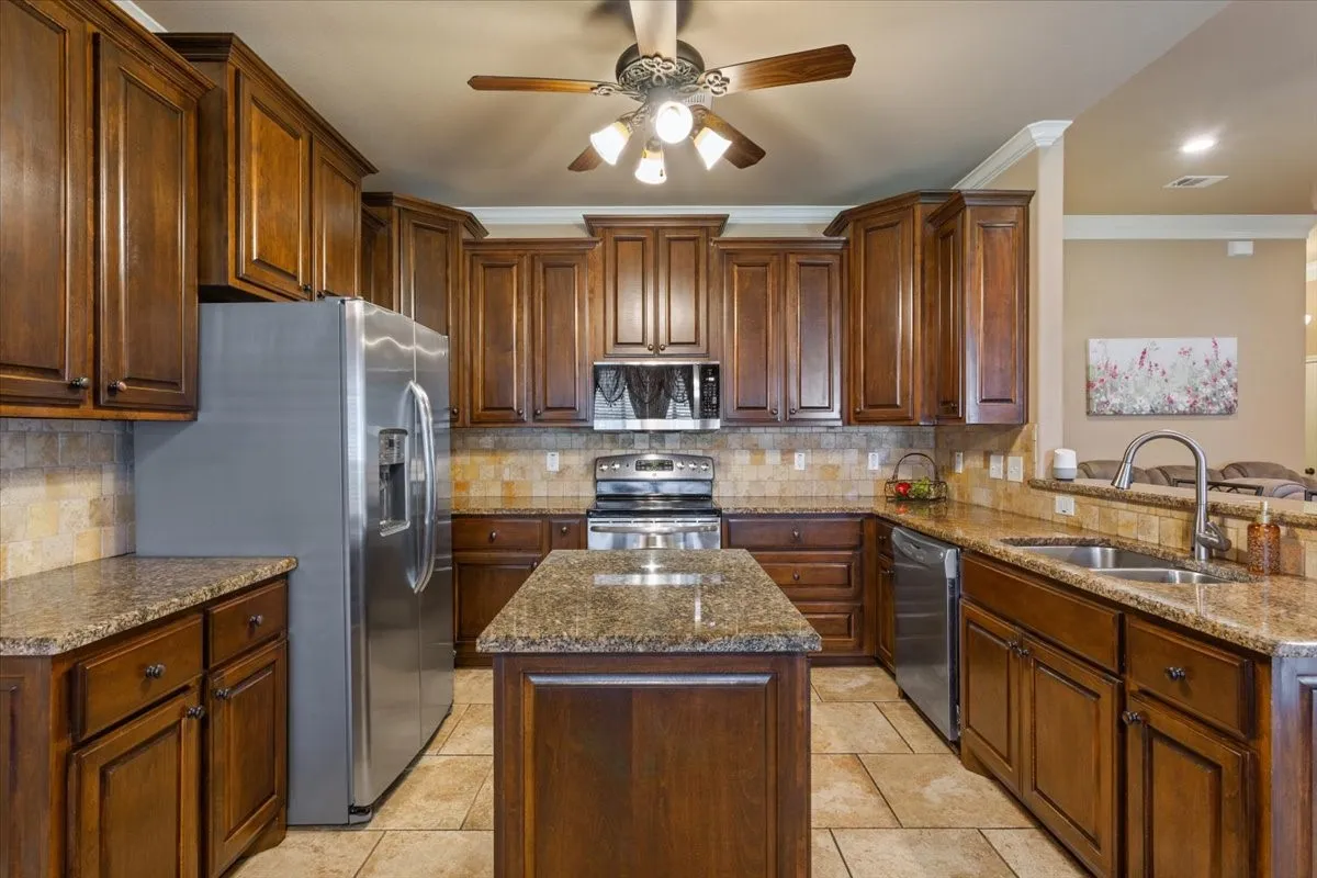 Single Family Residence For Sale in Mc Lennan County , 3005 Whistler Drive, Waco, Texas 76712, 3 Bedrooms, 2 Bathrooms, 2 Garage spaces, 1,664 Sqft, built in 2011, Price $325,000, mls#21290649, Real Estate Agent in Waco, Homes For Sale in Mc Lennan county, Homes For Sale in Waco, Realtor in Waco Texas, Real Estate Brokerage Independent Realty Texas, Luminita Cordes Realtor