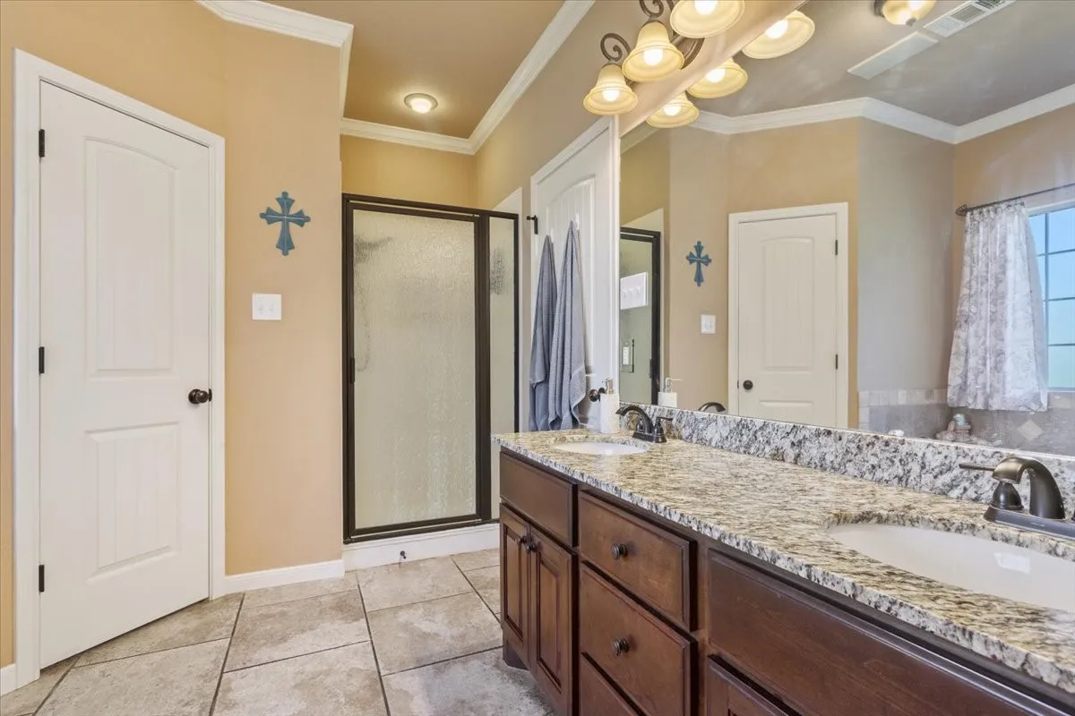 Single Family Residence For Sale in Mc Lennan County , 3005 Whistler Drive, Waco, Texas 76712, 3 Bedrooms, 2 Bathrooms, 2 Garage spaces, 1,664 Sqft, built in 2011, Price $325,000, mls#21290649, Real Estate Agent in Waco, Homes For Sale in Mc Lennan county, Homes For Sale in Waco, Realtor in Waco Texas, Real Estate Brokerage Independent Realty Texas, Luminita Cordes Realtor