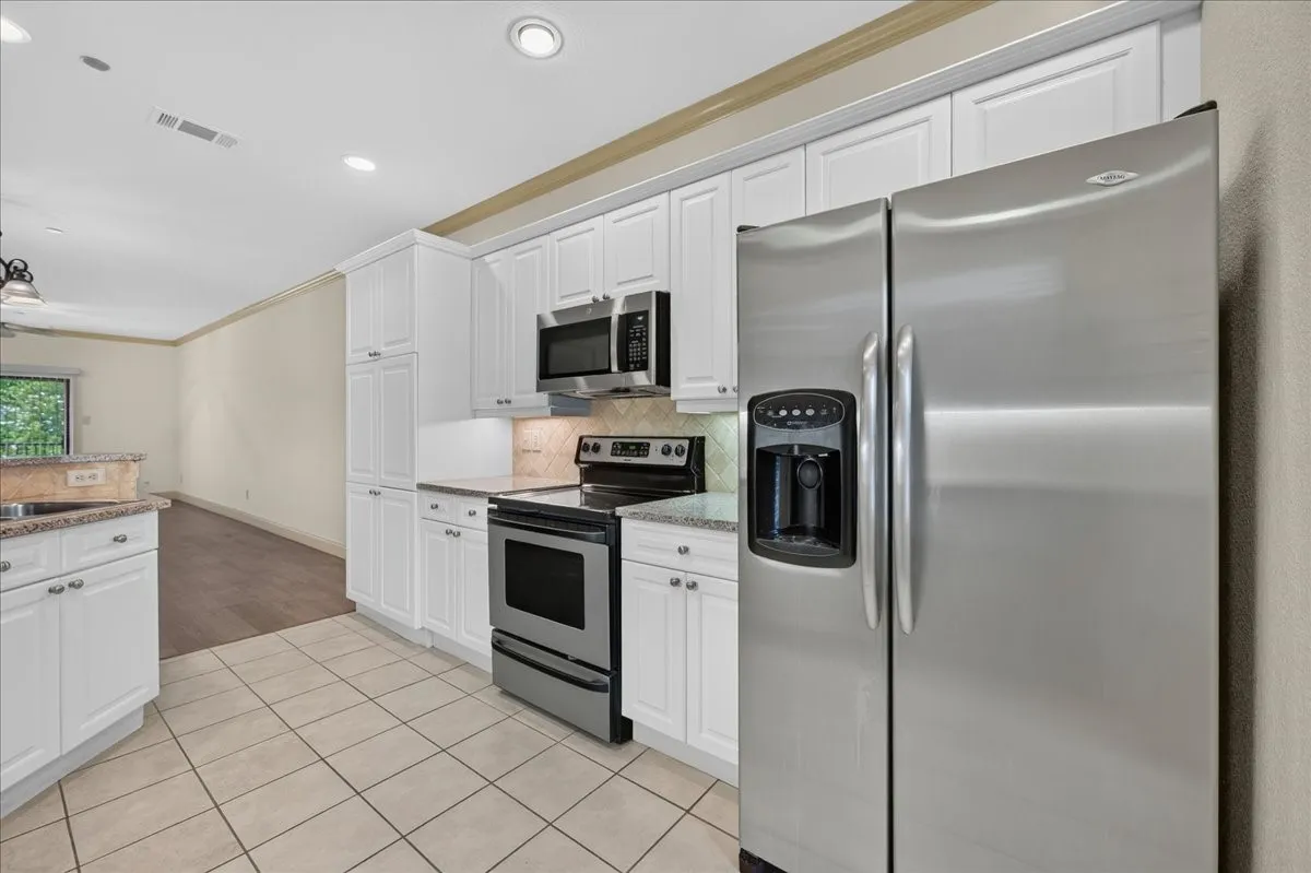 Condominium For Rent in Rockwall County , 1805 Signal Ridge Place 1805, Rockwall, Texas 75032, 2 Bedroom, 2 Bathroom, Garage spaces, 1,405 Sqft, built in 2007, mls#21289934, Real Estate Agent in Rockwall, Homes For Rent in Rockwall county, Homes For Rent in Rockwall, Realtor in Rockwall Texas, Real Estate Brokerage Independent Realty Texas, Luminita Cordes Realtor