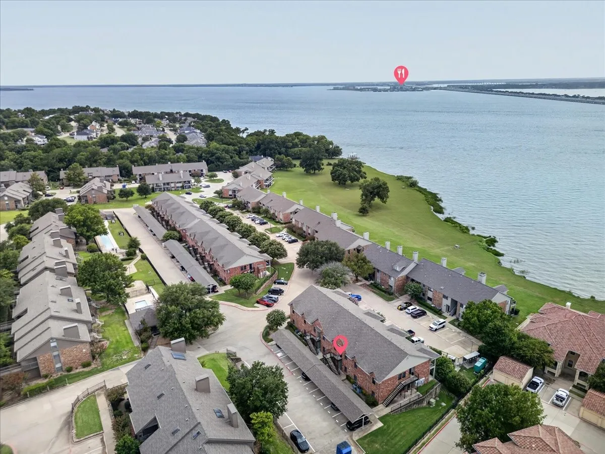 Condominium For Rent in Rockwall County , 1805 Signal Ridge Place 1805, Rockwall, Texas 75032, 2 Bedroom, 2 Bathroom, Garage spaces, 1,405 Sqft, built in 2007, mls#21289934, Real Estate Agent in Rockwall, Homes For Rent in Rockwall county, Homes For Rent in Rockwall, Realtor in Rockwall Texas, Real Estate Brokerage Independent Realty Texas, Luminita Cordes Realtor