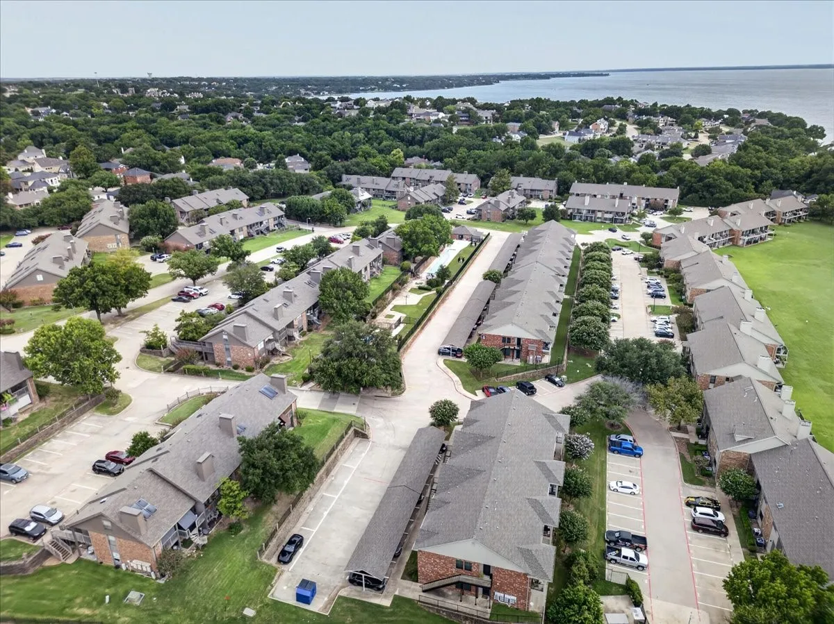 Condominium For Rent in Rockwall County , 1805 Signal Ridge Place 1805, Rockwall, Texas 75032, 2 Bedroom, 2 Bathroom, Garage spaces, 1,405 Sqft, built in 2007, mls#21289934, Real Estate Agent in Rockwall, Homes For Rent in Rockwall county, Homes For Rent in Rockwall, Realtor in Rockwall Texas, Real Estate Brokerage Independent Realty Texas, Luminita Cordes Realtor