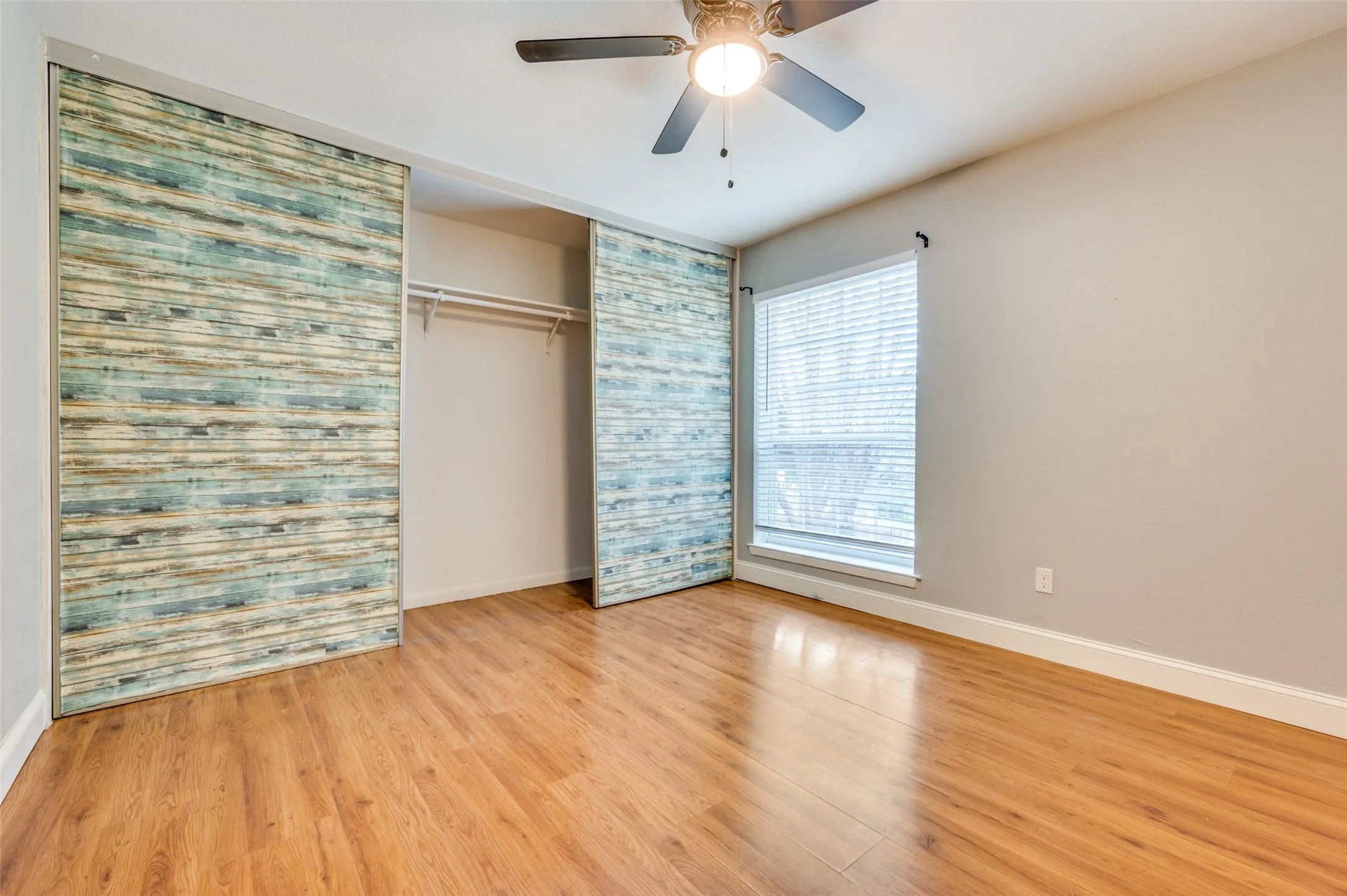 Condominium For Sale in Dallas County , 8560 Park Lane 75, Dallas, Texas 75231, 2 Bedroom, 3 Bathroom, 2 Garage spaces, 1,299 Sqft, built in 1974, mls#21290670, Real Estate Agent in Dallas, Homes For Sale in Dallas county, Homes For Sale in Dallas, Realtor in Dallas Texas, Real Estate Brokerage Independent Realty Texas, Luminita Cordes Realtor