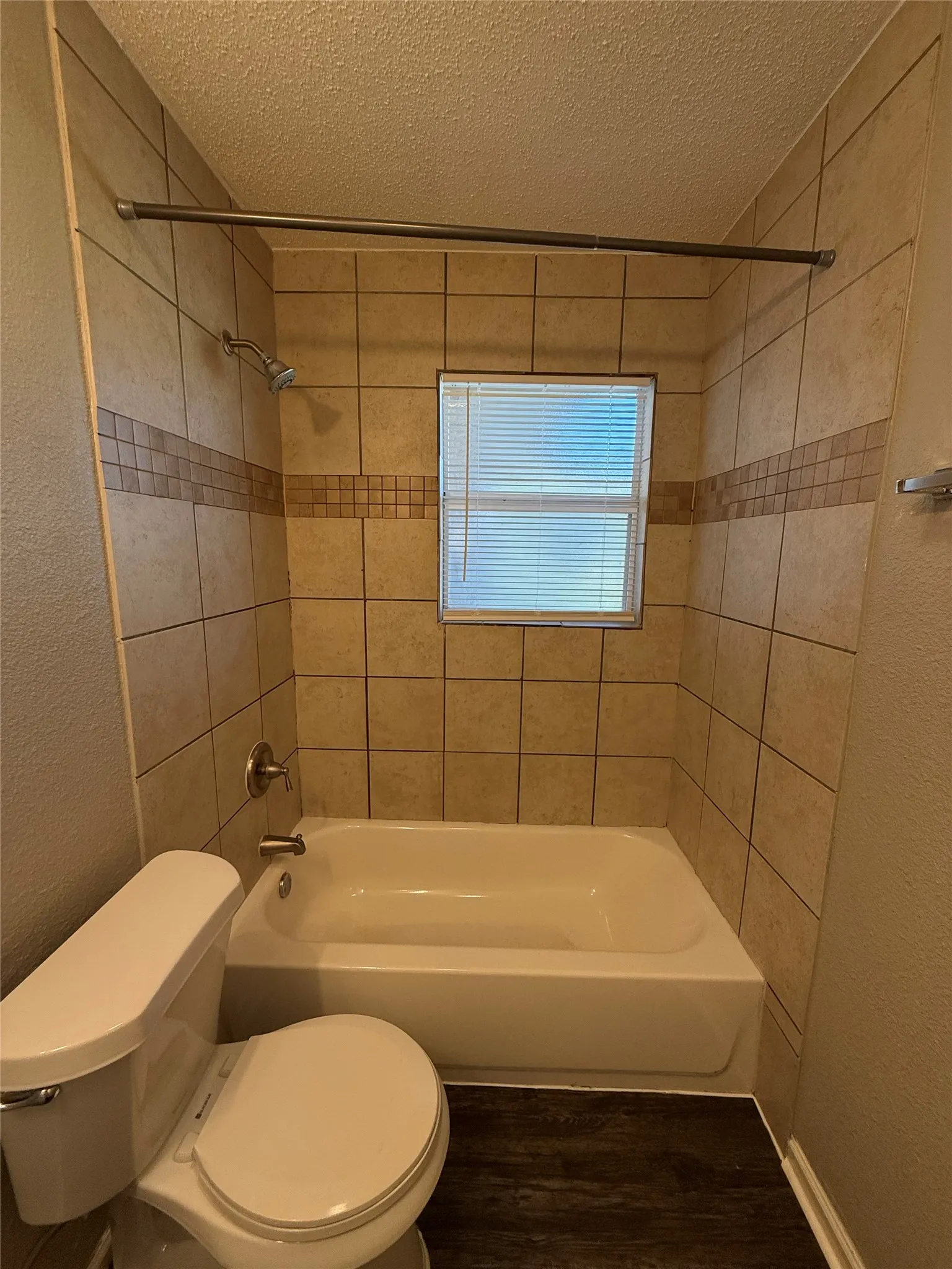 Single Family Residence For Rent in Dallas County , 303 Ridgefield Circle, Mesquite, Texas 75149, 3 Bedroom, 1 Bathroom, 1 Garage spaces, 1,021 Sqft, built in 1956, mls#21290711, Real Estate Agent in Mesquite, Homes For Rent in Dallas county, Homes For Rent in Mesquite, Realtor in Mesquite Texas, Real Estate Brokerage Independent Realty Texas, Luminita Cordes Realtor