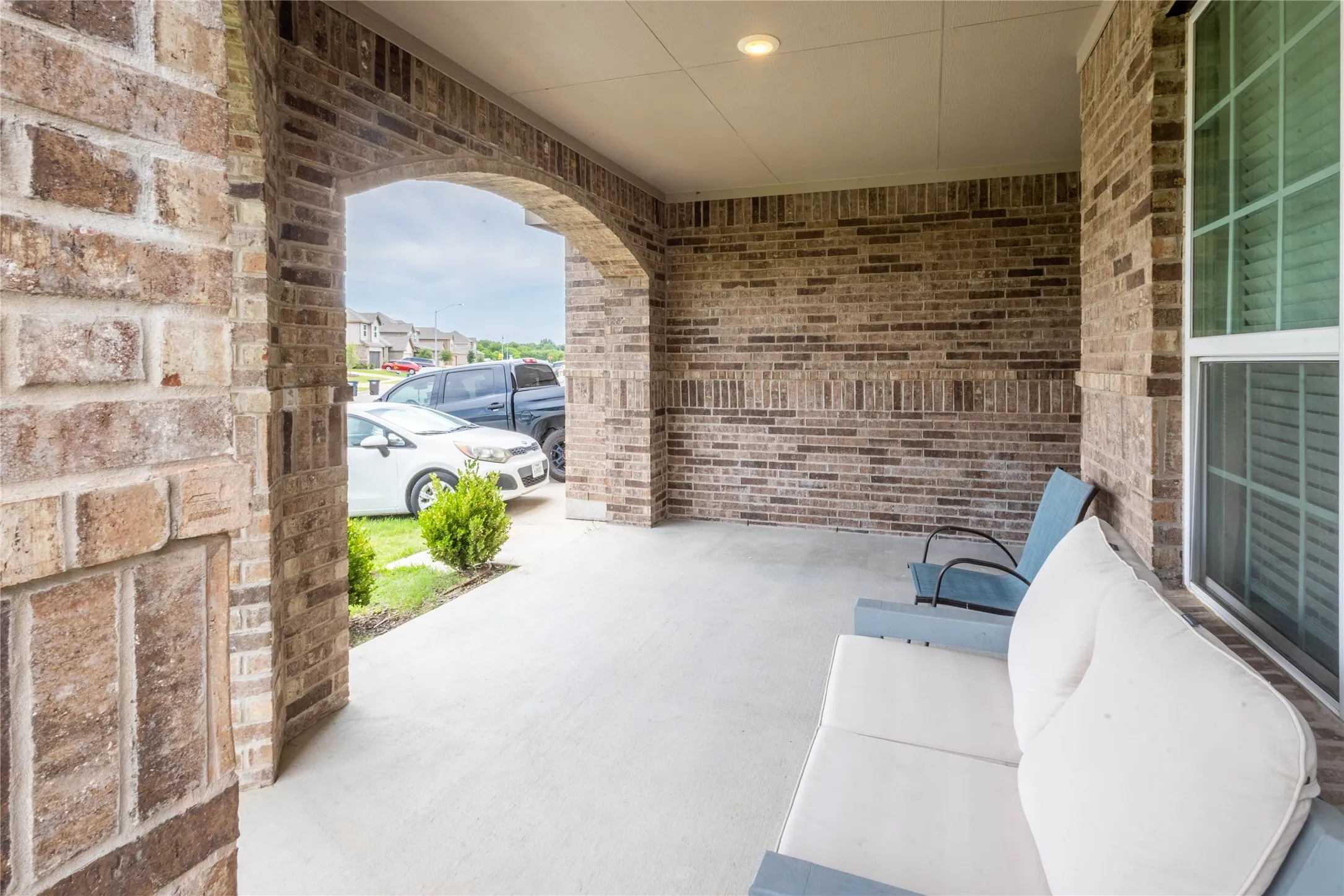 Single Family Residence For Sale in Tarrant County , 7901 Sycamore Brook Drive, Fort Worth, Texas 76123, 4 Bedroom, 4 Bathroom, 2 Garage spaces, 2,799 Sqft, built in 2022, mls#21288213, Real Estate Agent in Fort Worth, Homes For Sale in Tarrant county, Homes For Sale in Fort Worth, Realtor in Fort Worth Texas, Real Estate Brokerage Independent Realty Texas, Luminita Cordes Realtor
