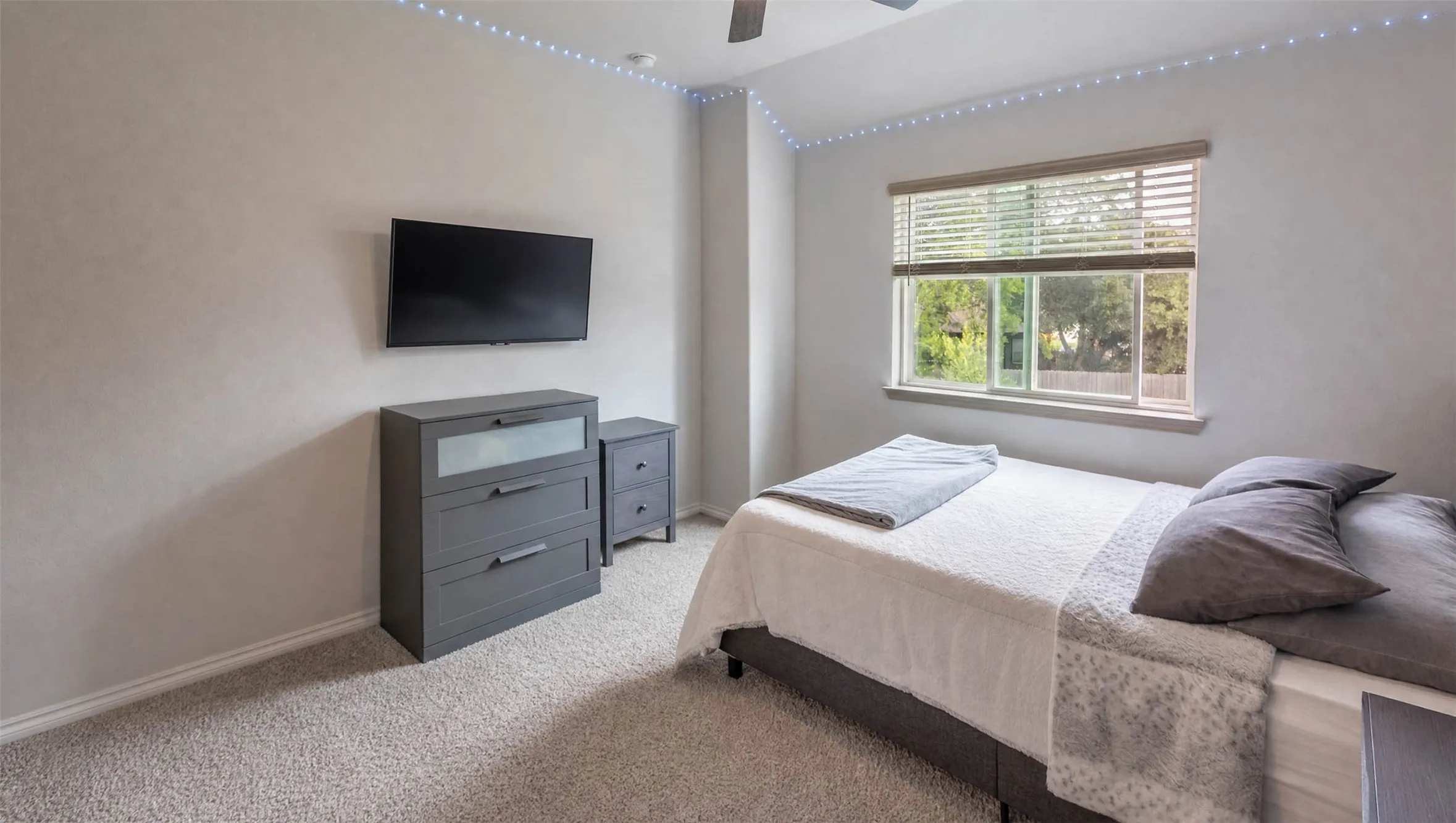 Single Family Residence For Sale in Tarrant County , 7901 Sycamore Brook Drive, Fort Worth, Texas 76123, 4 Bedroom, 4 Bathroom, 2 Garage spaces, 2,799 Sqft, built in 2022, mls#21288213, Real Estate Agent in Fort Worth, Homes For Sale in Tarrant county, Homes For Sale in Fort Worth, Realtor in Fort Worth Texas, Real Estate Brokerage Independent Realty Texas, Luminita Cordes Realtor