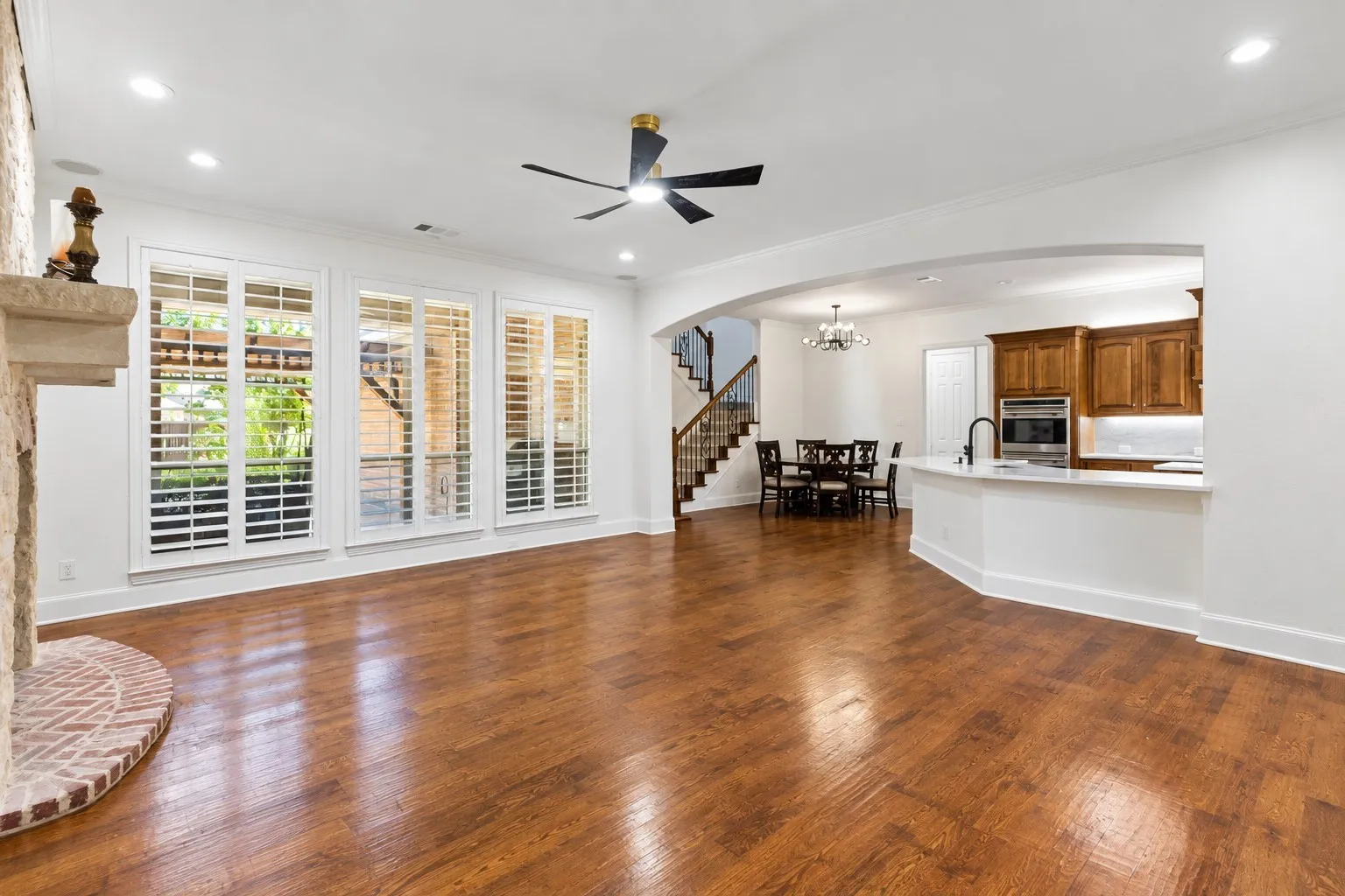 Single Family Residence For Sale in Denton County , 1101 King Mark Drive, Lewisville, Texas 75056, 5 Bedroom, 6 Bathroom, 3 Garage spaces, 5,289 Sqft, built in 2006, mls#21287758, Real Estate Agent in Lewisville, Homes For Sale in Denton county, Homes For Sale in Lewisville, Realtor in Lewisville Texas, Real Estate Brokerage Independent Realty Texas, Luminita Cordes Realtor