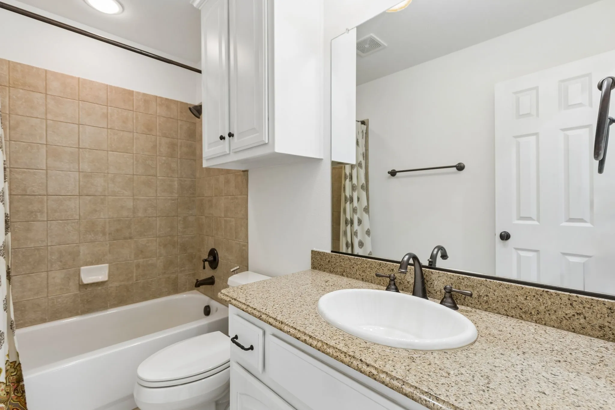 Single Family Residence For Sale in Denton County , 1101 King Mark Drive, Lewisville, Texas 75056, 5 Bedroom, 6 Bathroom, 3 Garage spaces, 5,289 Sqft, built in 2006, mls#21287758, Real Estate Agent in Lewisville, Homes For Sale in Denton county, Homes For Sale in Lewisville, Realtor in Lewisville Texas, Real Estate Brokerage Independent Realty Texas, Luminita Cordes Realtor