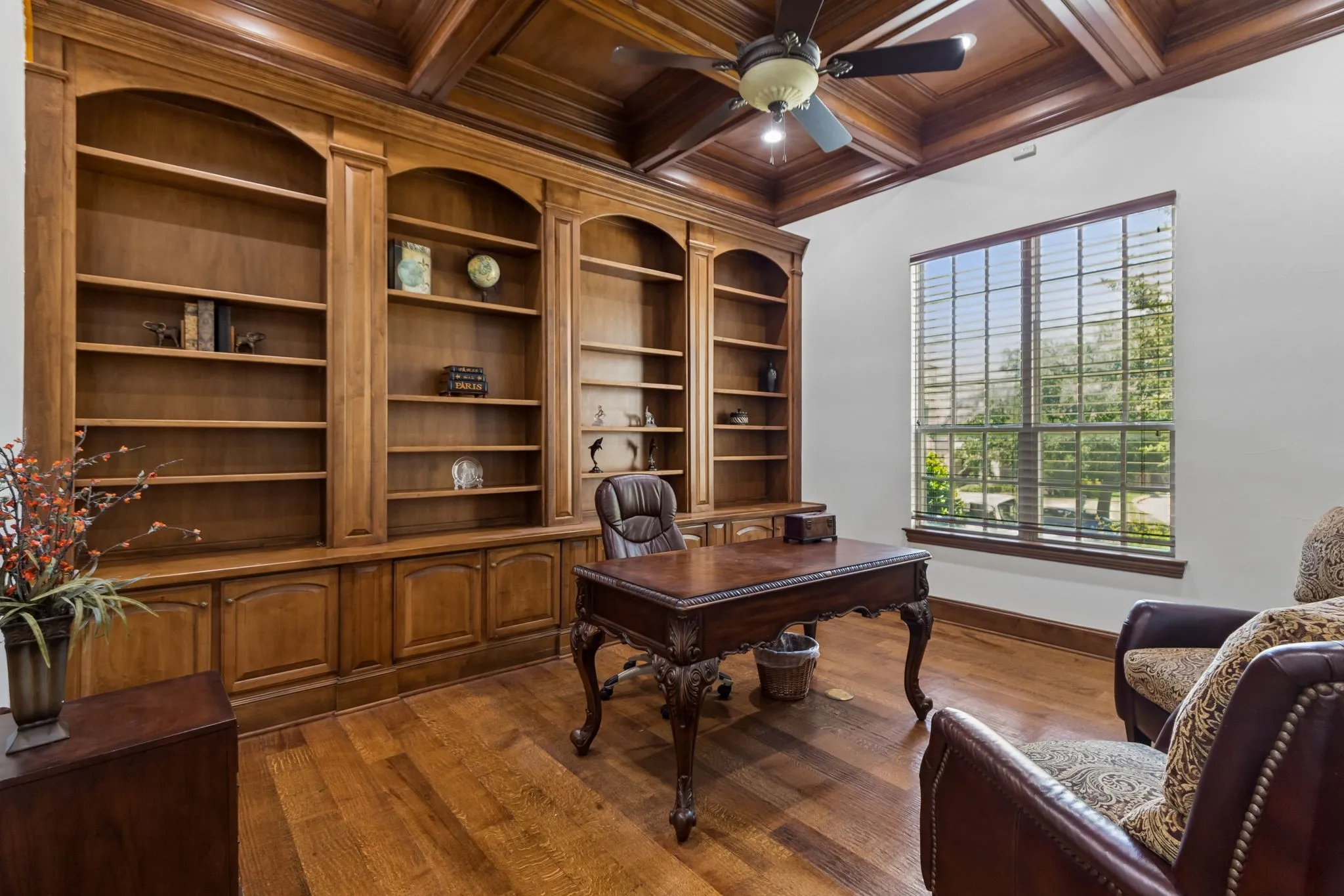 Single Family Residence For Sale in Denton County , 1101 King Mark Drive, Lewisville, Texas 75056, 5 Bedroom, 6 Bathroom, 3 Garage spaces, 5,289 Sqft, built in 2006, mls#21287758, Real Estate Agent in Lewisville, Homes For Sale in Denton county, Homes For Sale in Lewisville, Realtor in Lewisville Texas, Real Estate Brokerage Independent Realty Texas, Luminita Cordes Realtor