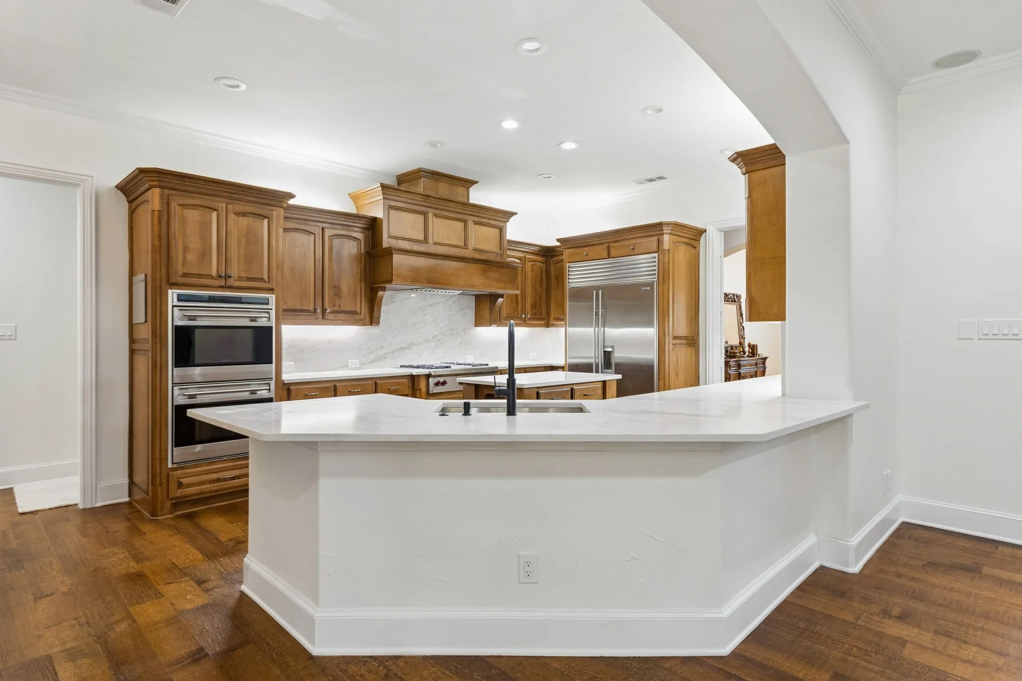 Single Family Residence For Sale in Denton County , 1101 King Mark Drive, Lewisville, Texas 75056, 5 Bedroom, 6 Bathroom, 3 Garage spaces, 5,289 Sqft, built in 2006, mls#21287758, Real Estate Agent in Lewisville, Homes For Sale in Denton county, Homes For Sale in Lewisville, Realtor in Lewisville Texas, Real Estate Brokerage Independent Realty Texas, Luminita Cordes Realtor