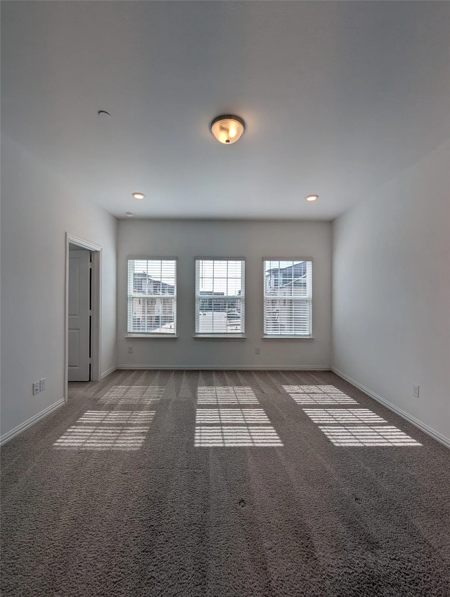 Townhouse For Rent in Collin County , 2257 Adena Springs Drive, Allen, Texas 75013, 3 Bedroom, 3 Bathroom, 2 Garage spaces, 1,679 Sqft, built in 2022, mls#21290773, Real Estate Agent in Allen, Homes For Rent in Collin county, Homes For Rent in Allen, Realtor in Allen Texas, Real Estate Brokerage Independent Realty Texas, Luminita Cordes Realtor