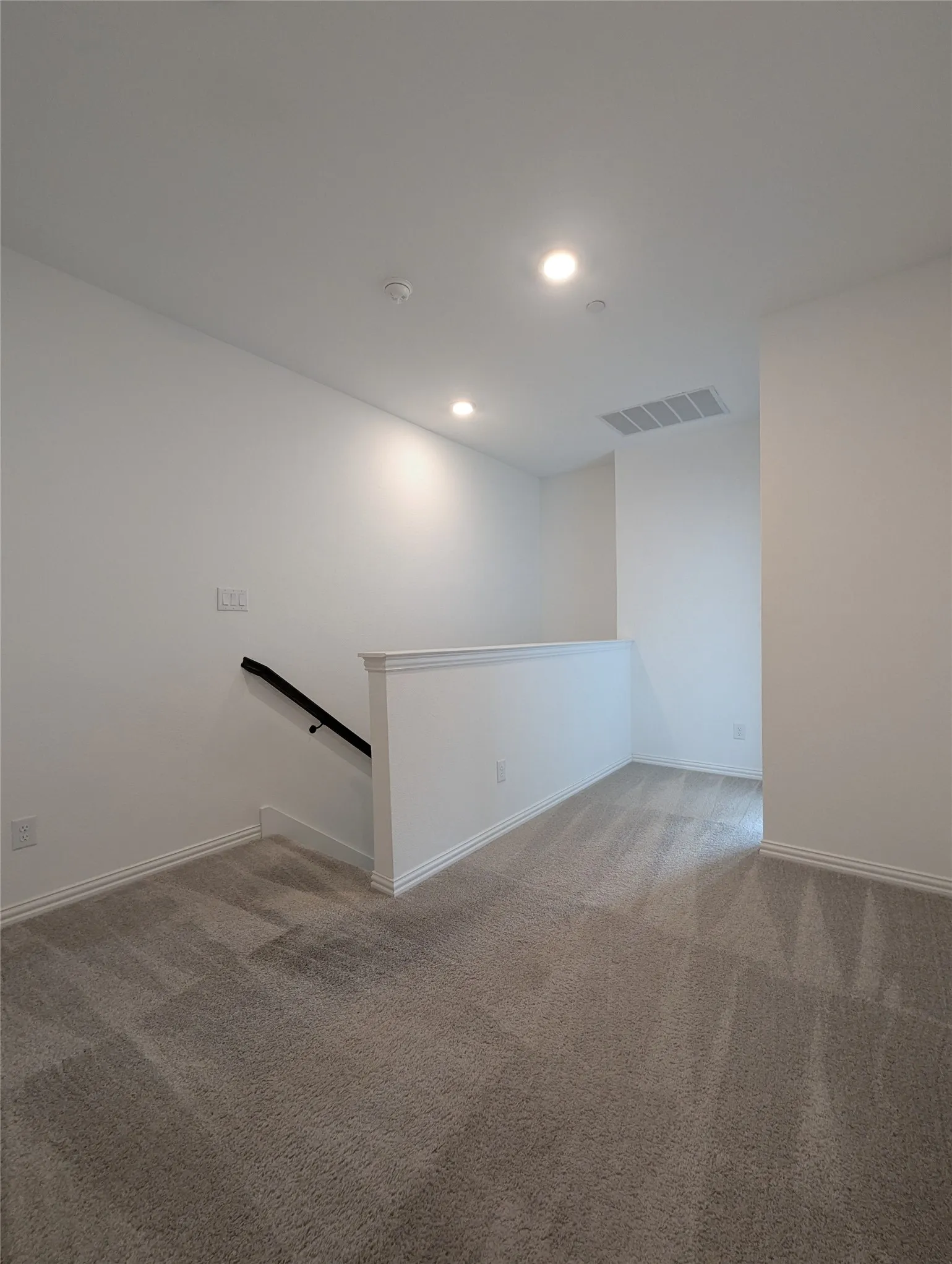 Townhouse For Rent in Collin County , 2257 Adena Springs Drive, Allen, Texas 75013, 3 Bedroom, 3 Bathroom, 2 Garage spaces, 1,679 Sqft, built in 2022, mls#21290773, Real Estate Agent in Allen, Homes For Rent in Collin county, Homes For Rent in Allen, Realtor in Allen Texas, Real Estate Brokerage Independent Realty Texas, Luminita Cordes Realtor