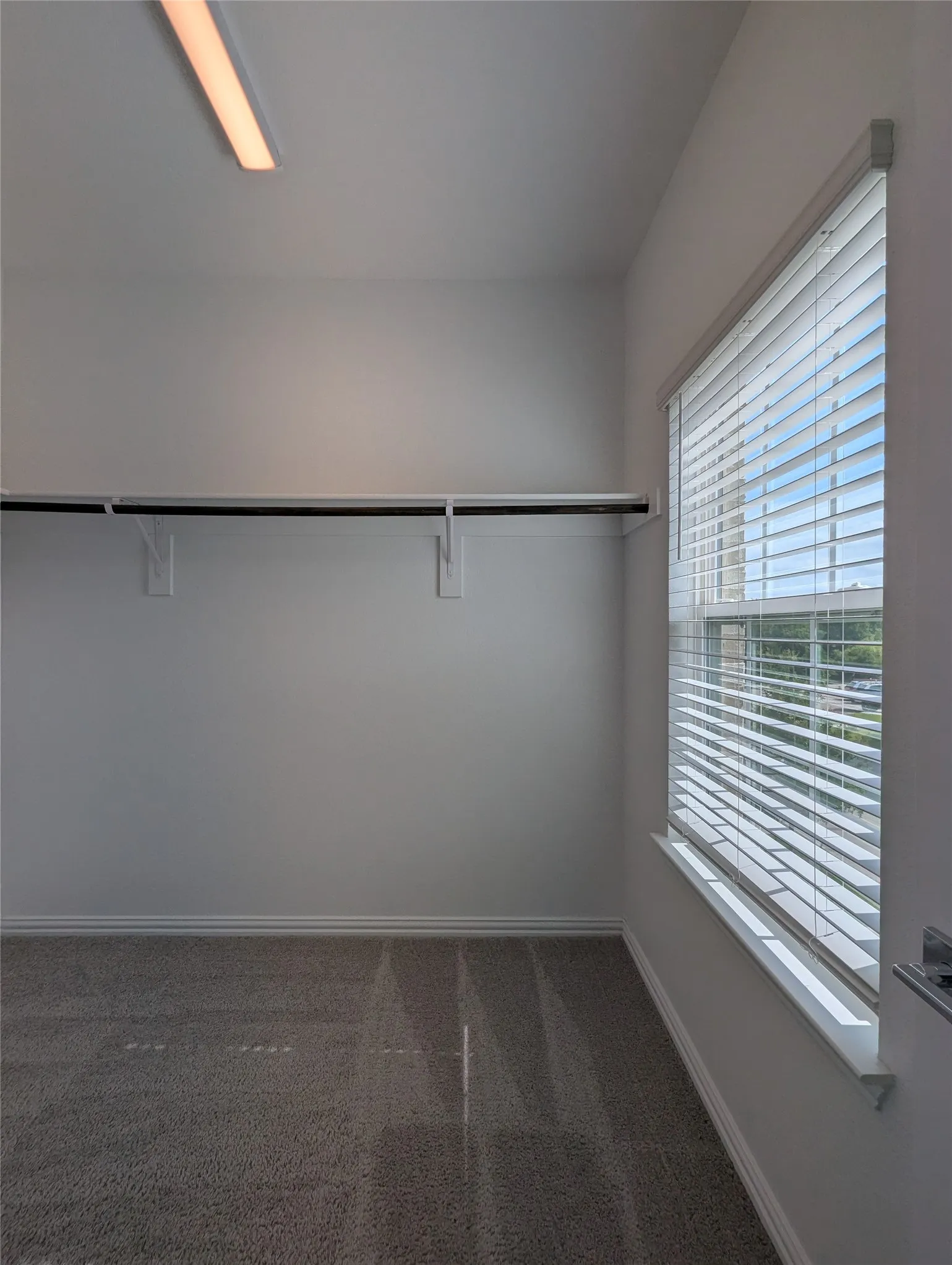 Townhouse For Rent in Collin County , 2257 Adena Springs Drive, Allen, Texas 75013, 3 Bedroom, 3 Bathroom, 2 Garage spaces, 1,679 Sqft, built in 2022, mls#21290773, Real Estate Agent in Allen, Homes For Rent in Collin county, Homes For Rent in Allen, Realtor in Allen Texas, Real Estate Brokerage Independent Realty Texas, Luminita Cordes Realtor