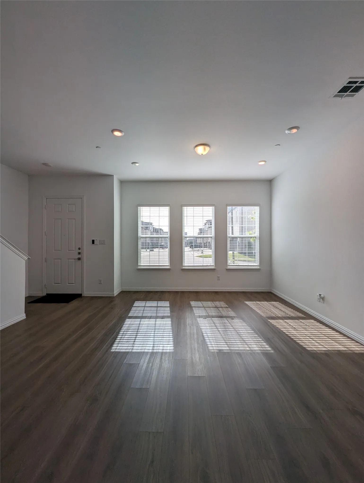 Townhouse For Rent in Collin County , 2257 Adena Springs Drive, Allen, Texas 75013, 3 Bedroom, 3 Bathroom, 2 Garage spaces, 1,679 Sqft, built in 2022, mls#21290773, Real Estate Agent in Allen, Homes For Rent in Collin county, Homes For Rent in Allen, Realtor in Allen Texas, Real Estate Brokerage Independent Realty Texas, Luminita Cordes Realtor
