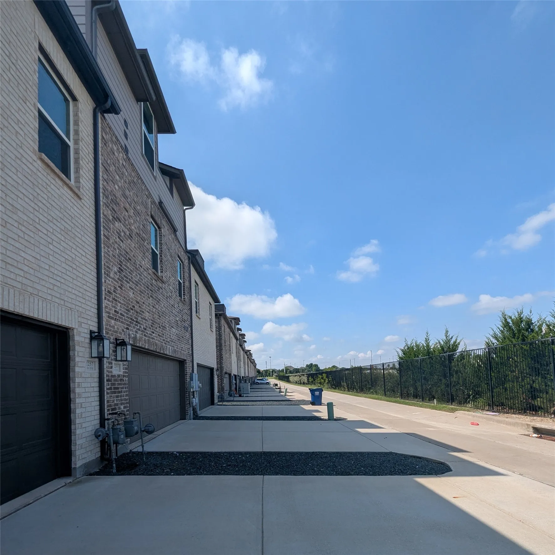 Townhouse For Rent in Collin County , 2257 Adena Springs Drive, Allen, Texas 75013, 3 Bedroom, 3 Bathroom, 2 Garage spaces, 1,679 Sqft, built in 2022, mls#21290773, Real Estate Agent in Allen, Homes For Rent in Collin county, Homes For Rent in Allen, Realtor in Allen Texas, Real Estate Brokerage Independent Realty Texas, Luminita Cordes Realtor