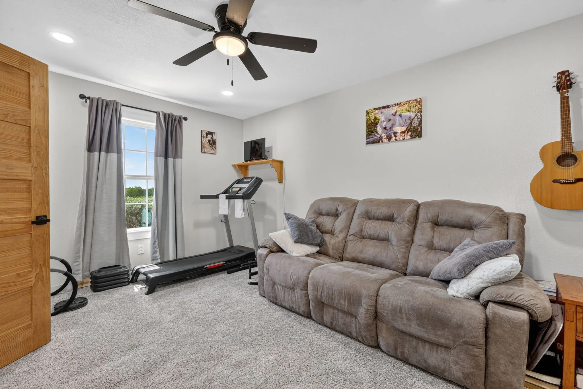 Single Family Residence For Sale in Hood County , 2308 Centaurus Way, Granbury, Texas 76048, 2 Bedroom, 2 Bathroom, Garage spaces, 1,170 Sqft, built in 2022, mls#21285328, Real Estate Agent in Granbury, Homes For Sale in Hood county, Homes For Sale in Granbury, Realtor in Granbury Texas, Real Estate Brokerage Independent Realty Texas, Luminita Cordes Realtor