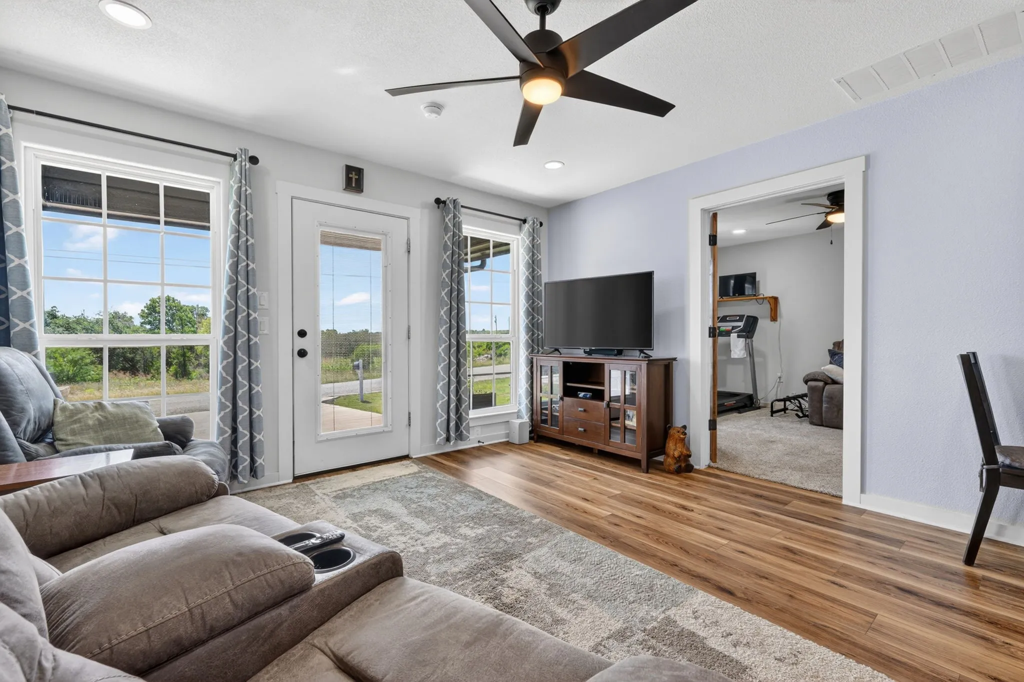 Single Family Residence For Sale in Hood County , 2308 Centaurus Way, Granbury, Texas 76048, 2 Bedroom, 2 Bathroom, Garage spaces, 1,170 Sqft, built in 2022, mls#21285328, Real Estate Agent in Granbury, Homes For Sale in Hood county, Homes For Sale in Granbury, Realtor in Granbury Texas, Real Estate Brokerage Independent Realty Texas, Luminita Cordes Realtor