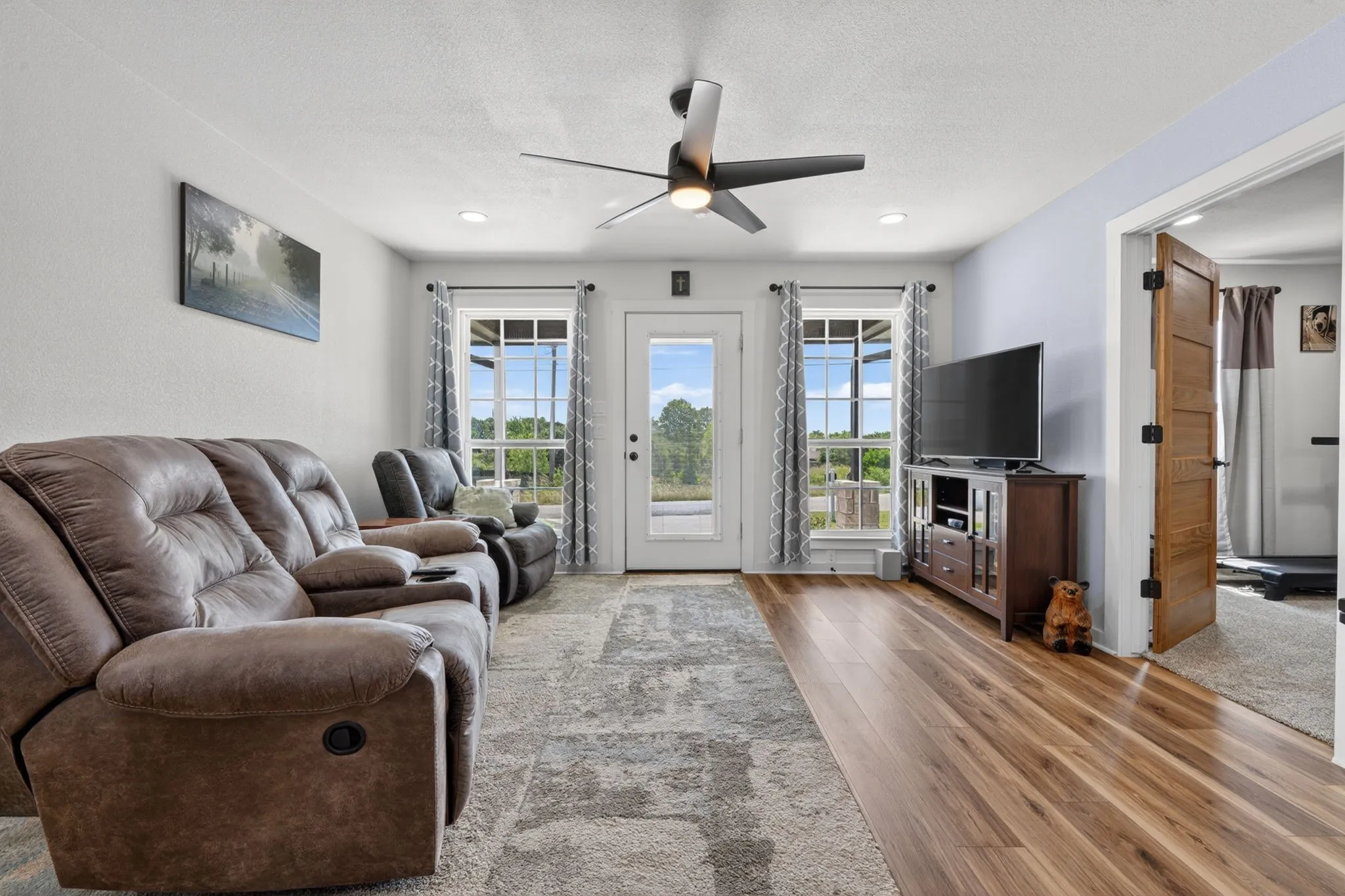 Single Family Residence For Sale in Hood County , 2308 Centaurus Way, Granbury, Texas 76048, 2 Bedroom, 2 Bathroom, Garage spaces, 1,170 Sqft, built in 2022, mls#21285328, Real Estate Agent in Granbury, Homes For Sale in Hood county, Homes For Sale in Granbury, Realtor in Granbury Texas, Real Estate Brokerage Independent Realty Texas, Luminita Cordes Realtor