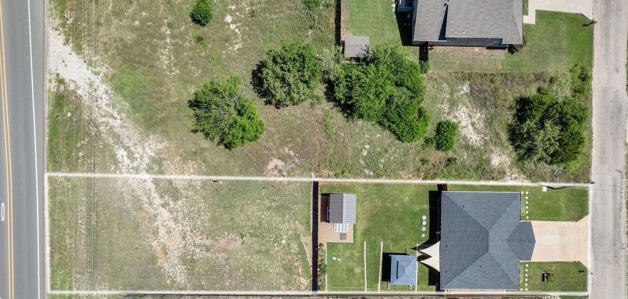 Single Family Residence For Sale in Hood County , 2308 Centaurus Way, Granbury, Texas 76048, 2 Bedroom, 2 Bathroom, Garage spaces, 1,170 Sqft, built in 2022, mls#21285328, Real Estate Agent in Granbury, Homes For Sale in Hood county, Homes For Sale in Granbury, Realtor in Granbury Texas, Real Estate Brokerage Independent Realty Texas, Luminita Cordes Realtor