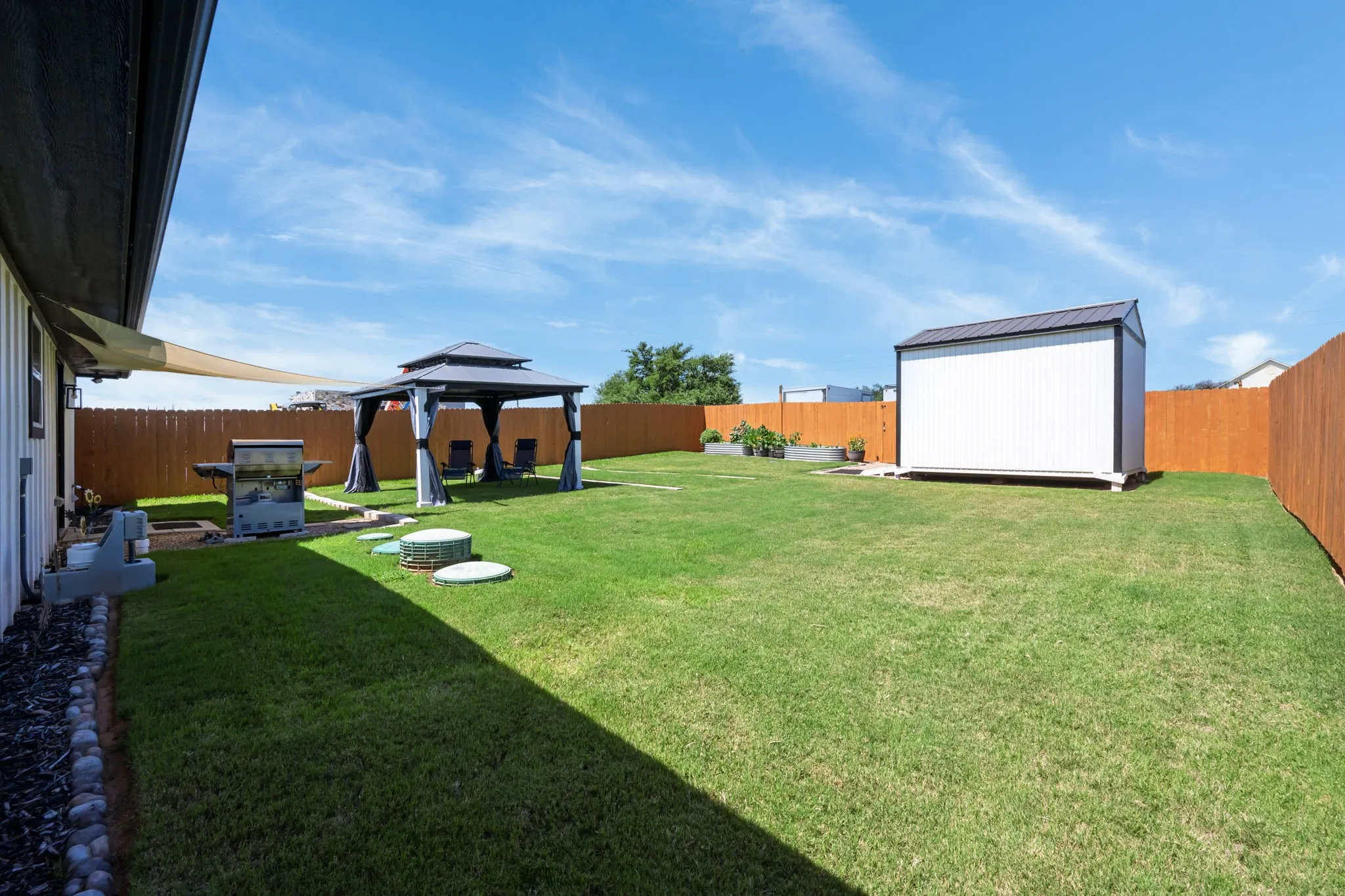 Single Family Residence For Sale in Hood County , 2308 Centaurus Way, Granbury, Texas 76048, 2 Bedroom, 2 Bathroom, Garage spaces, 1,170 Sqft, built in 2022, mls#21285328, Real Estate Agent in Granbury, Homes For Sale in Hood county, Homes For Sale in Granbury, Realtor in Granbury Texas, Real Estate Brokerage Independent Realty Texas, Luminita Cordes Realtor