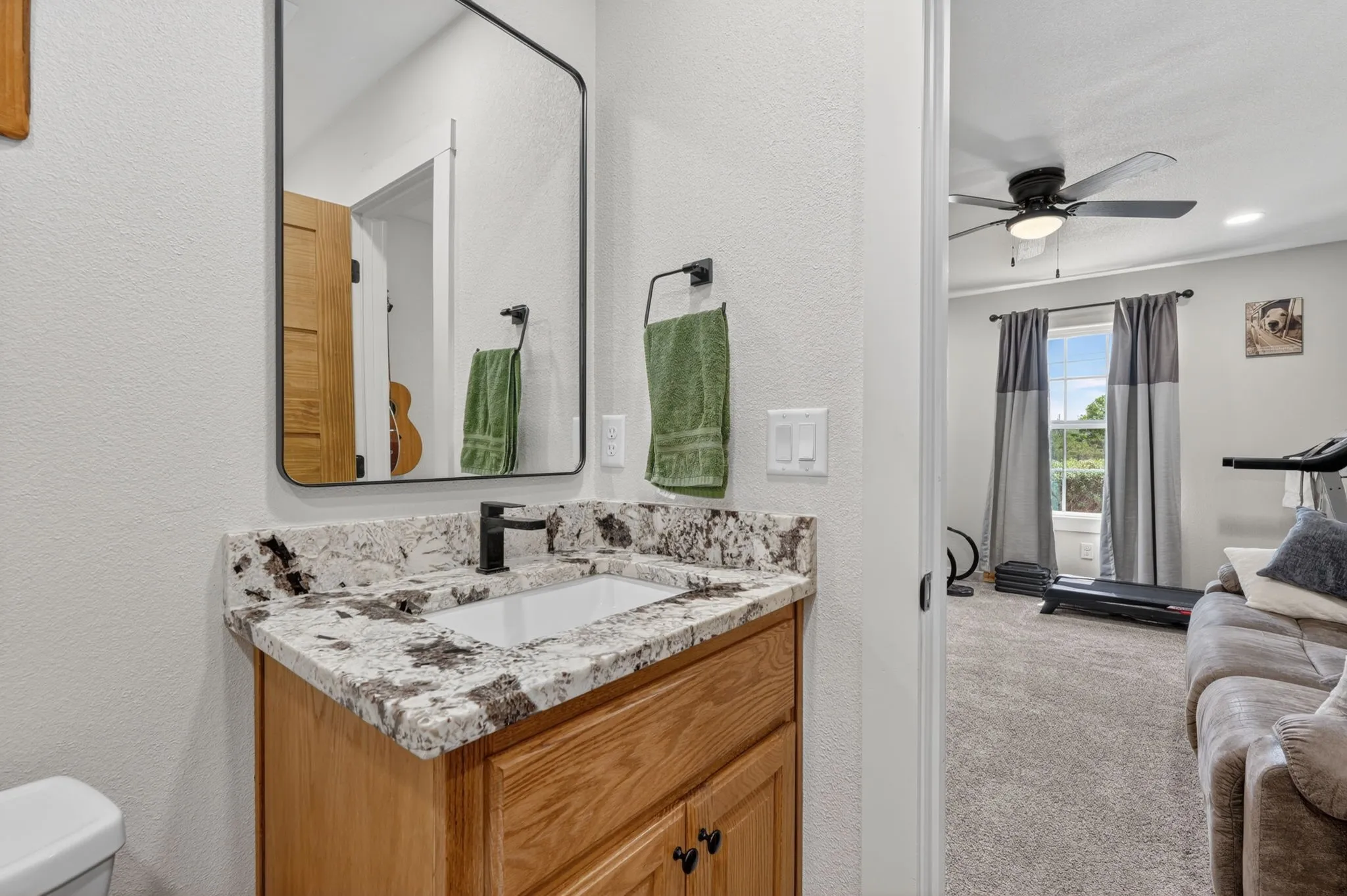 Single Family Residence For Sale in Hood County , 2308 Centaurus Way, Granbury, Texas 76048, 2 Bedroom, 2 Bathroom, Garage spaces, 1,170 Sqft, built in 2022, mls#21285328, Real Estate Agent in Granbury, Homes For Sale in Hood county, Homes For Sale in Granbury, Realtor in Granbury Texas, Real Estate Brokerage Independent Realty Texas, Luminita Cordes Realtor