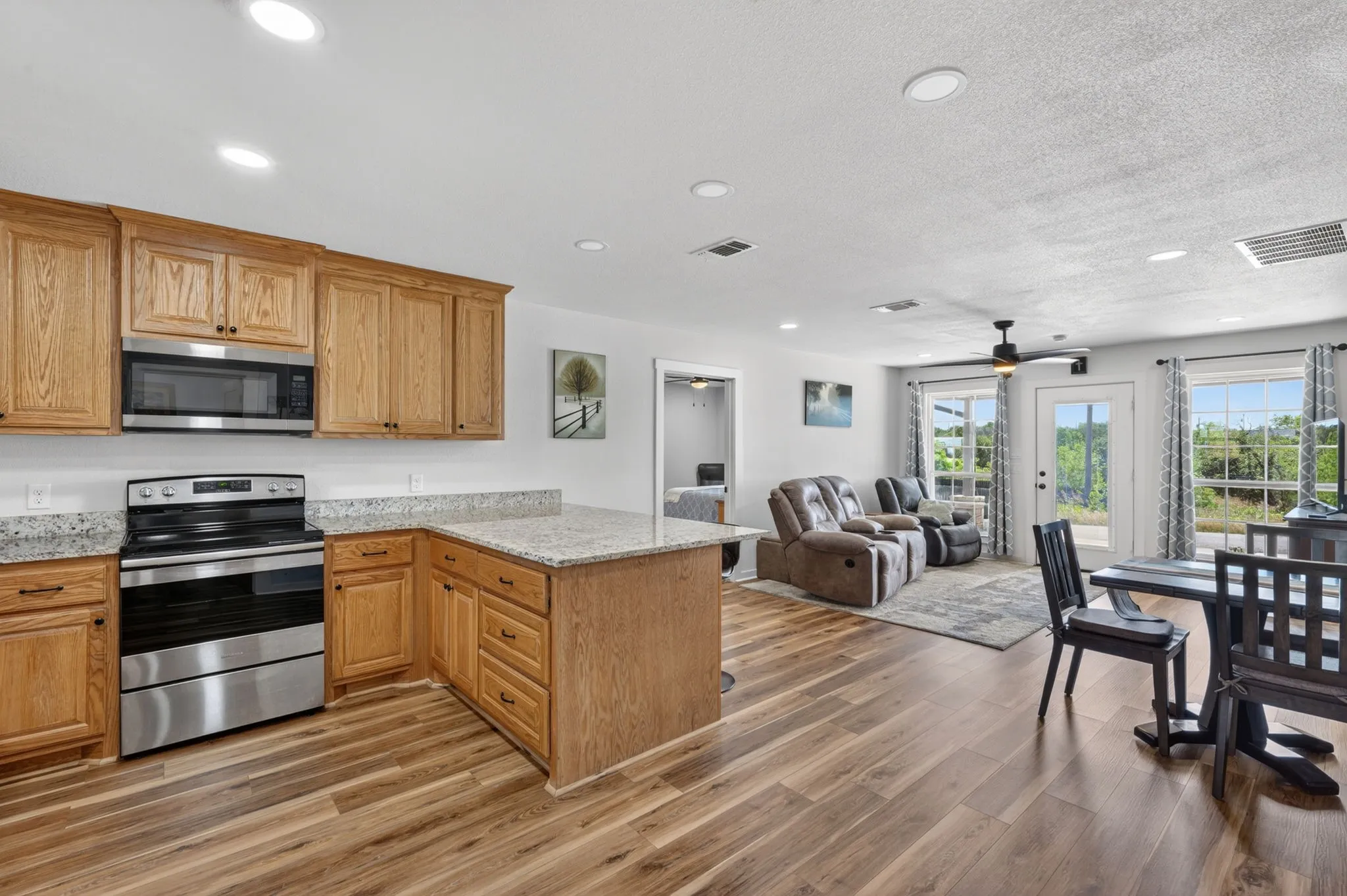 Single Family Residence For Sale in Hood County , 2308 Centaurus Way, Granbury, Texas 76048, 2 Bedroom, 2 Bathroom, Garage spaces, 1,170 Sqft, built in 2022, mls#21285328, Real Estate Agent in Granbury, Homes For Sale in Hood county, Homes For Sale in Granbury, Realtor in Granbury Texas, Real Estate Brokerage Independent Realty Texas, Luminita Cordes Realtor