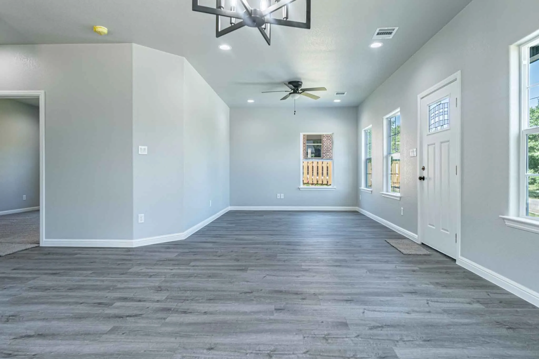 Single Family Residence For Sale in Hood County , 4315 Mountain Hollow Drive, Granbury, Texas 76048, 3 Bedroom, 2 Bathroom, Garage spaces, 1,160 Sqft, built in 2026, mls#21280391, Real Estate Agent in Granbury, Homes For Sale in Hood county, Homes For Sale in Granbury, Realtor in Granbury Texas, Real Estate Brokerage Independent Realty Texas, Luminita Cordes Realtor